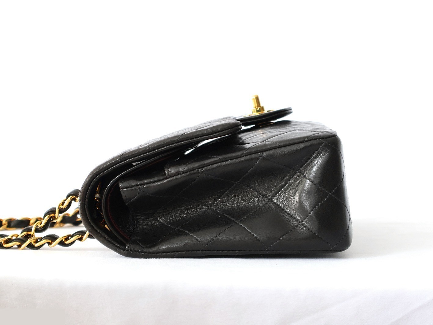 Matelassé 25 Lambskin Double Flap Double Chain Shoulder Bag, Black — view 6