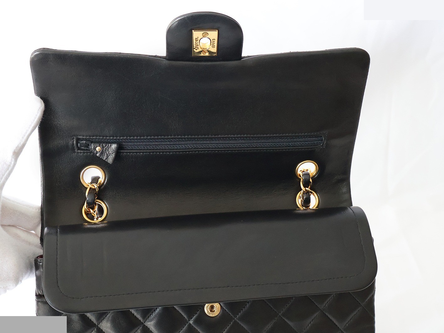 Matelassé 25 Lambskin Double Flap Double Chain Shoulder Bag, Black — view 10