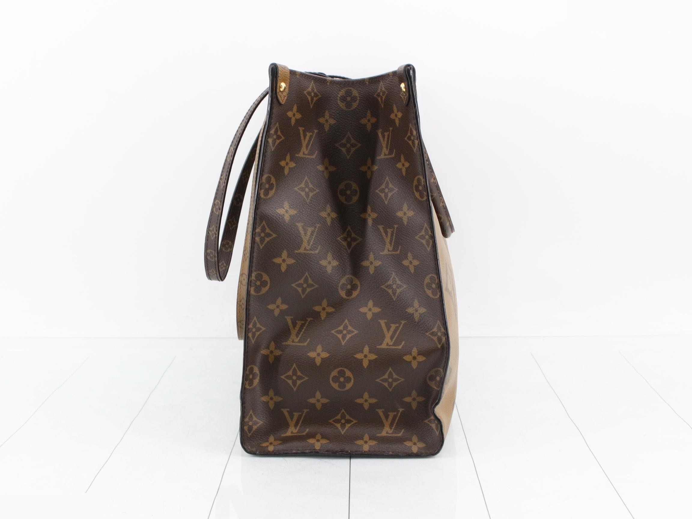 Monogram Giant Reverse OnTheGo GM 2-Way Tote Bag — view 3