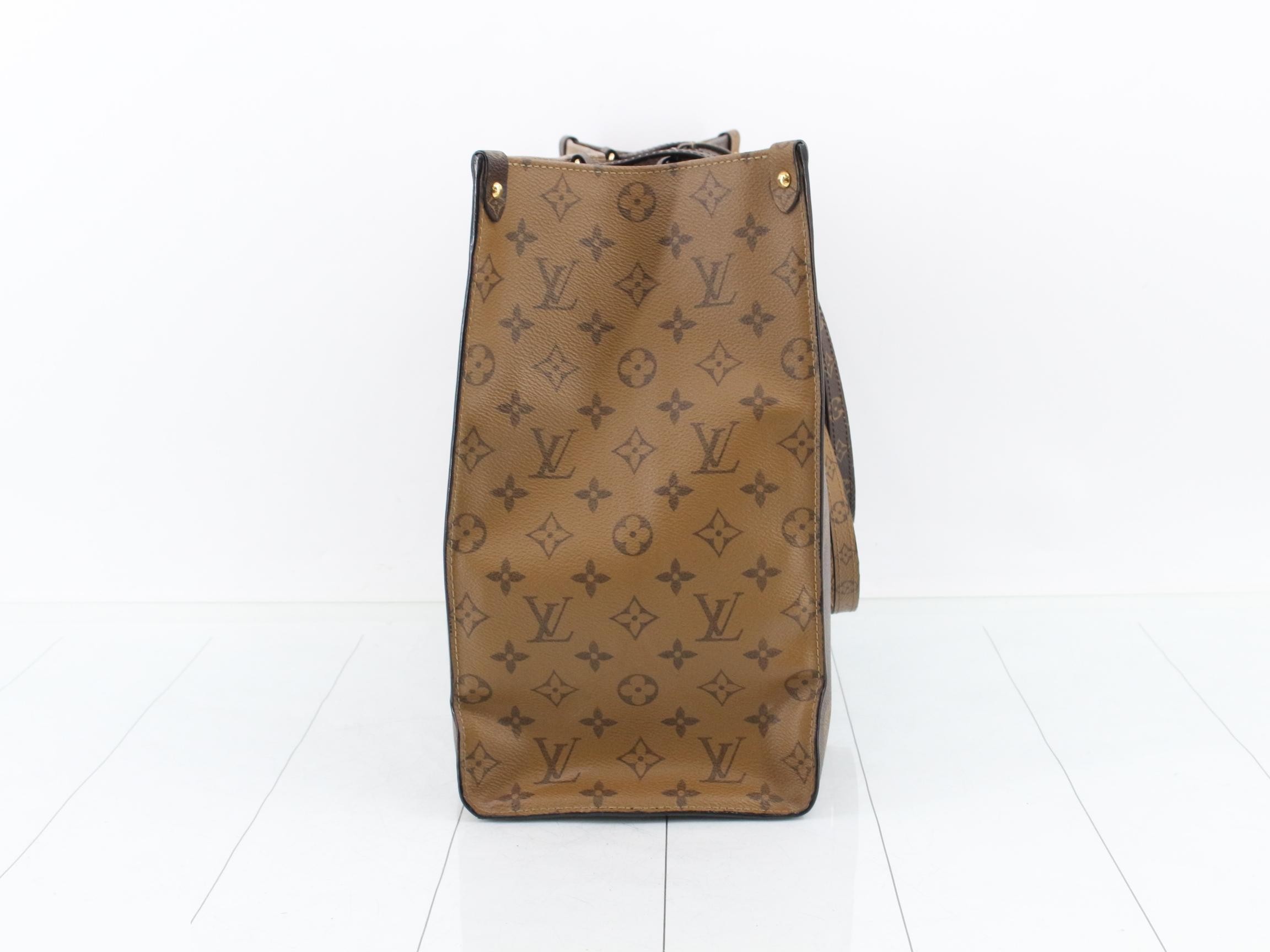 Monogram Giant Reverse OnTheGo GM 2-Way Tote Bag — view 4