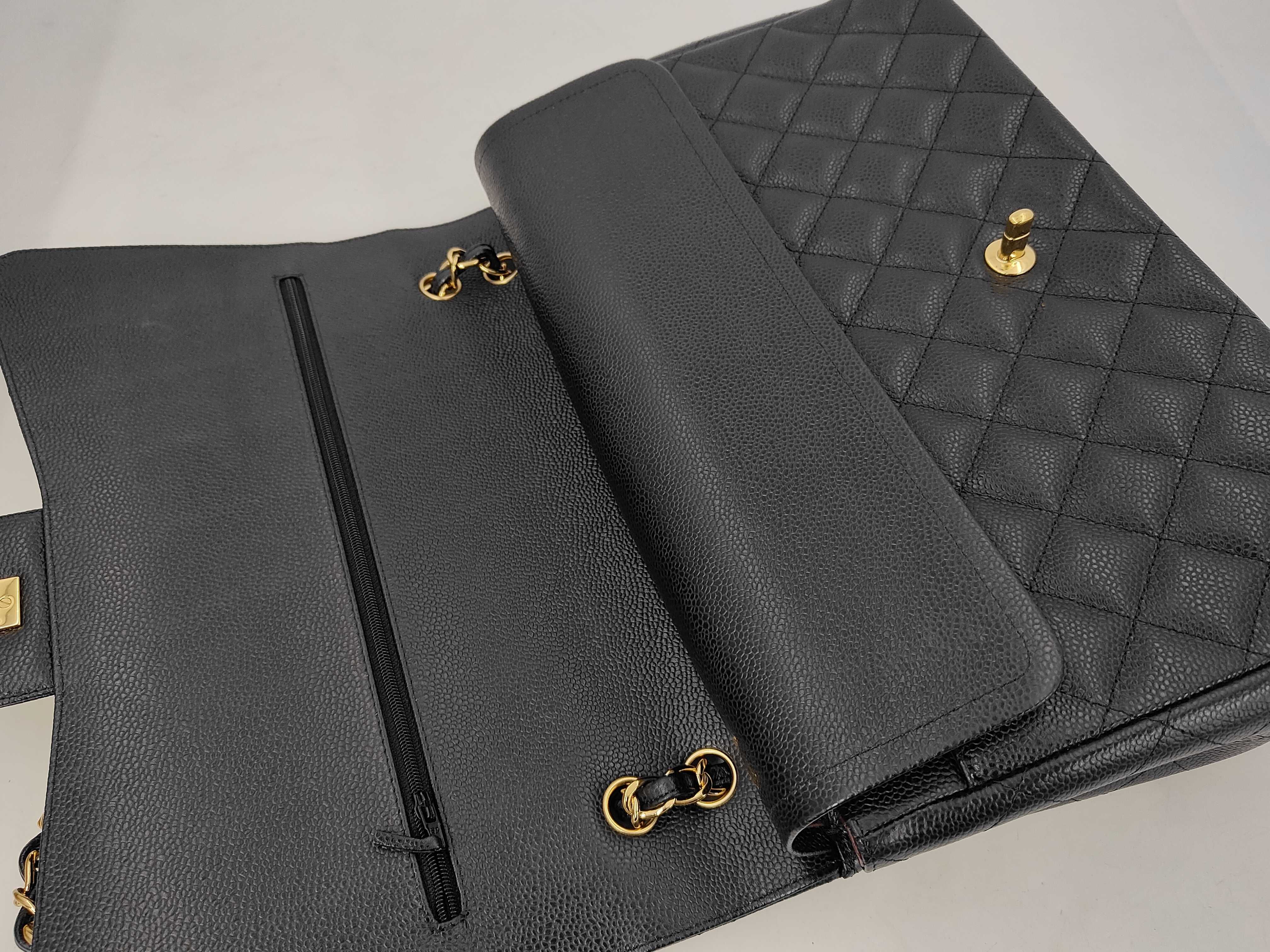 Caviar Leather Large Size Shoulder Bag (with seal and card) — view 6