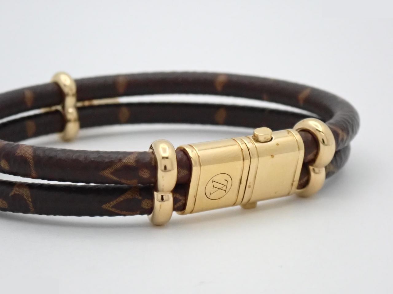 Keep It Twice LV Logo Padlock Bracelet — view 3