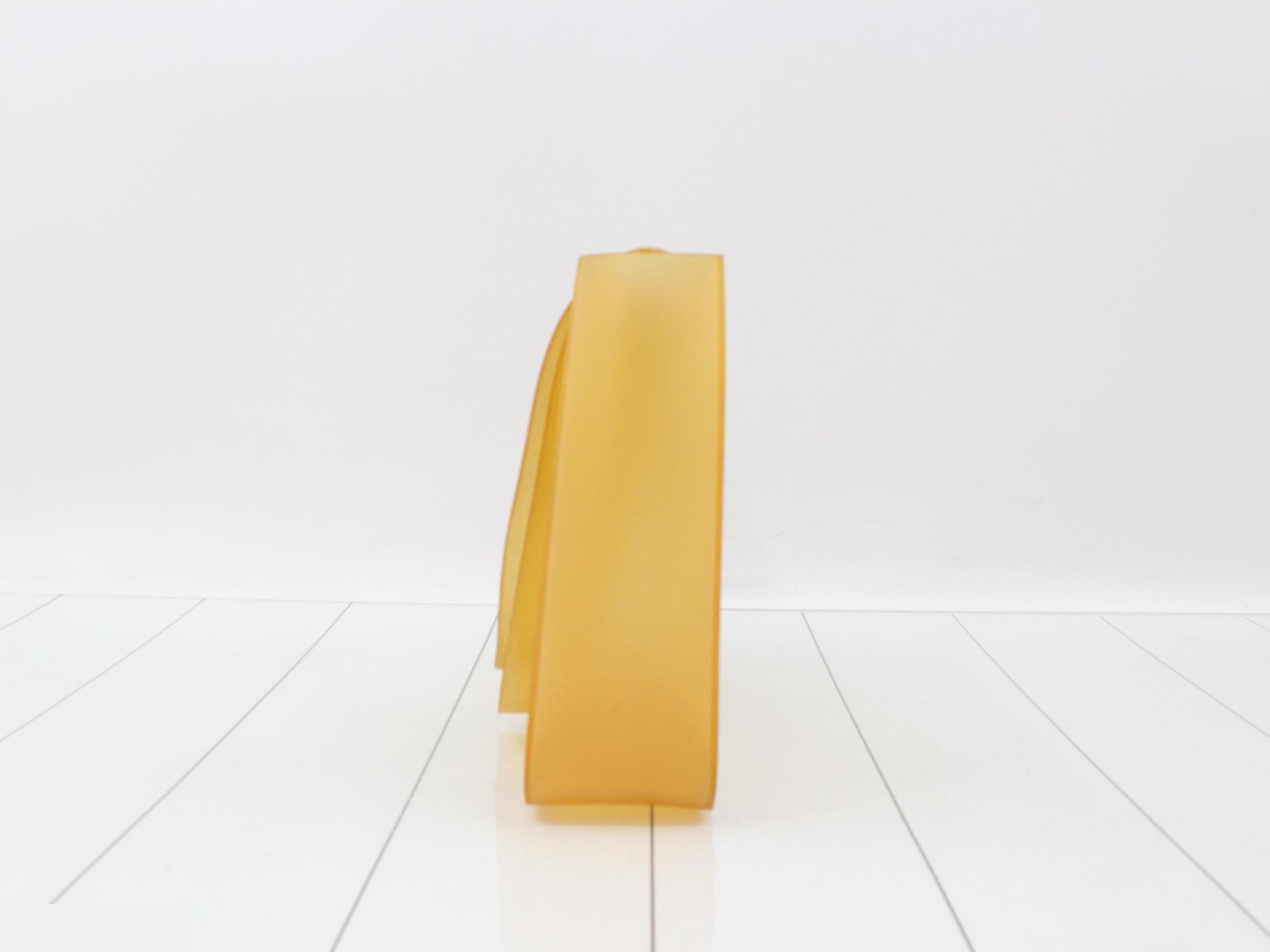 rubber — view 3