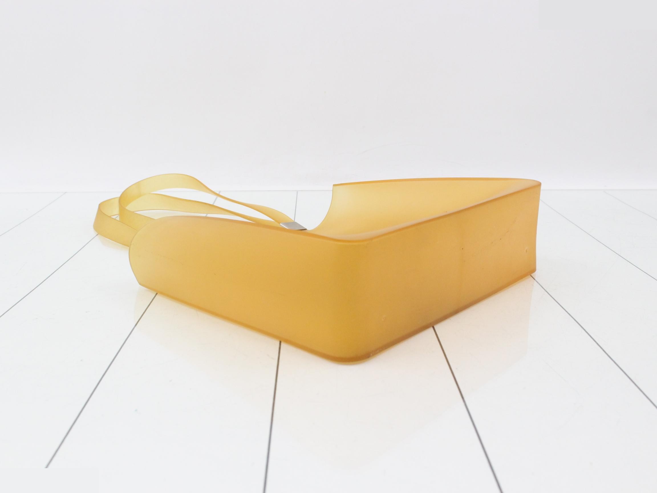 rubber — view 5