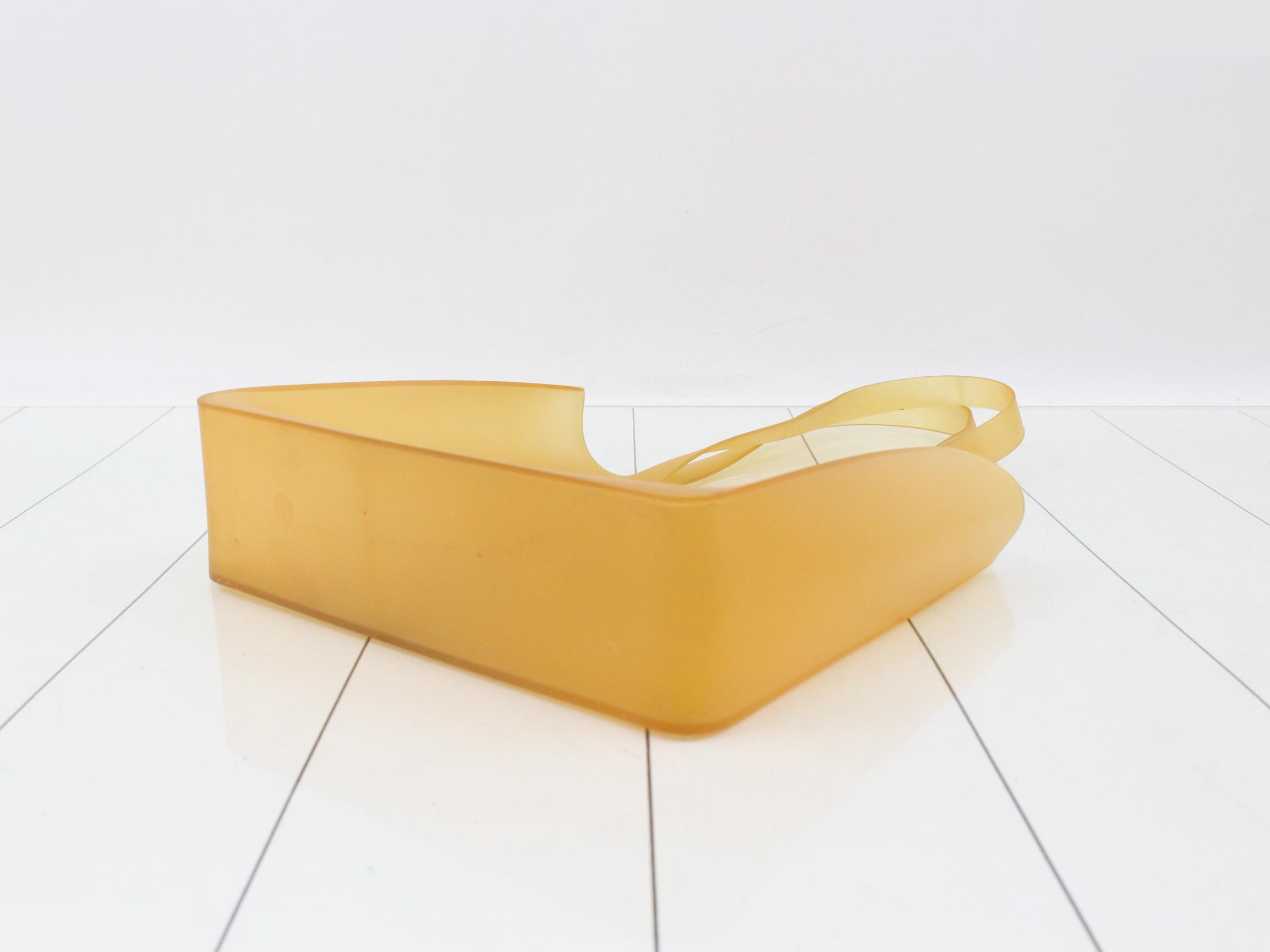 rubber — view 6