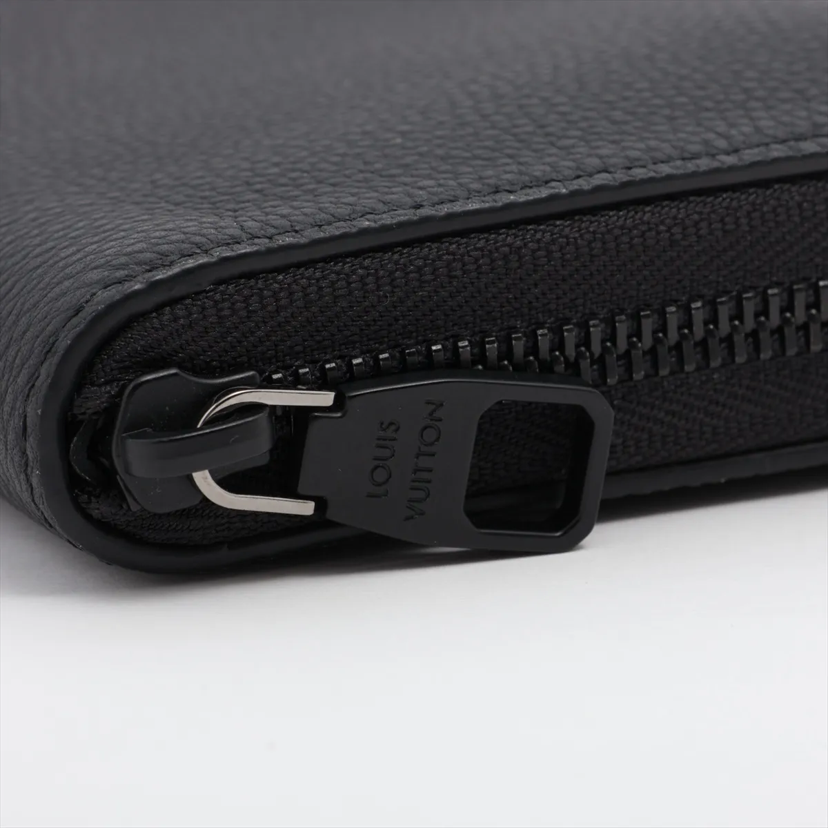 LV Aerogram Zippy Wallet Horizontal M25959 Black Round Zip Wallet (RFID detected) — view 11