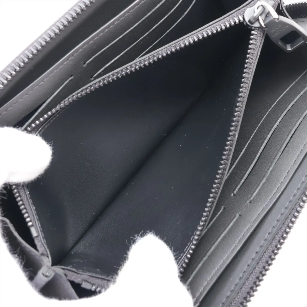 LV Aerogram Zippy Wallet Horizontal M25959 Black Round Zip Wallet (RFID detected) — view 8