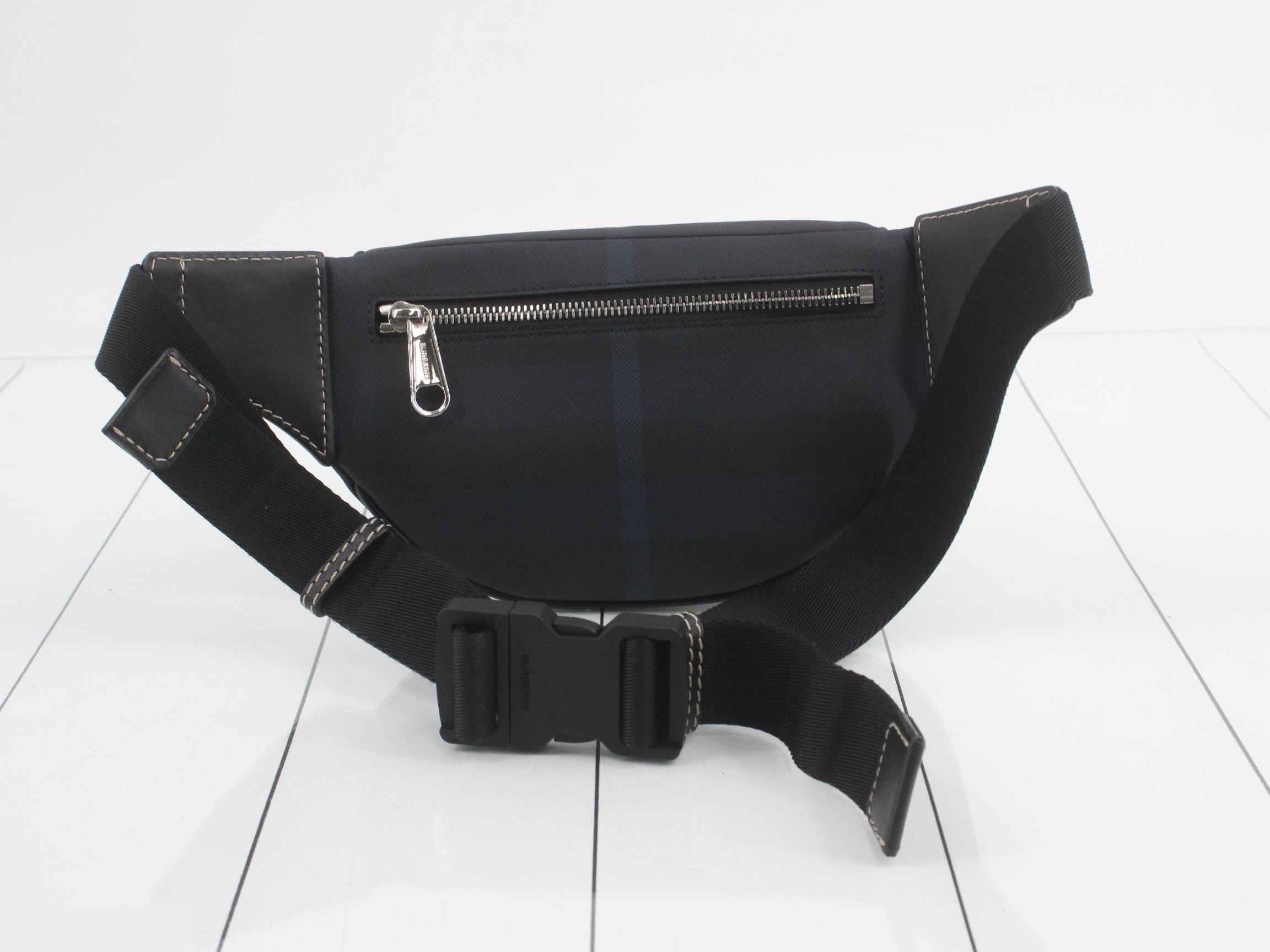 waist bag — view 2