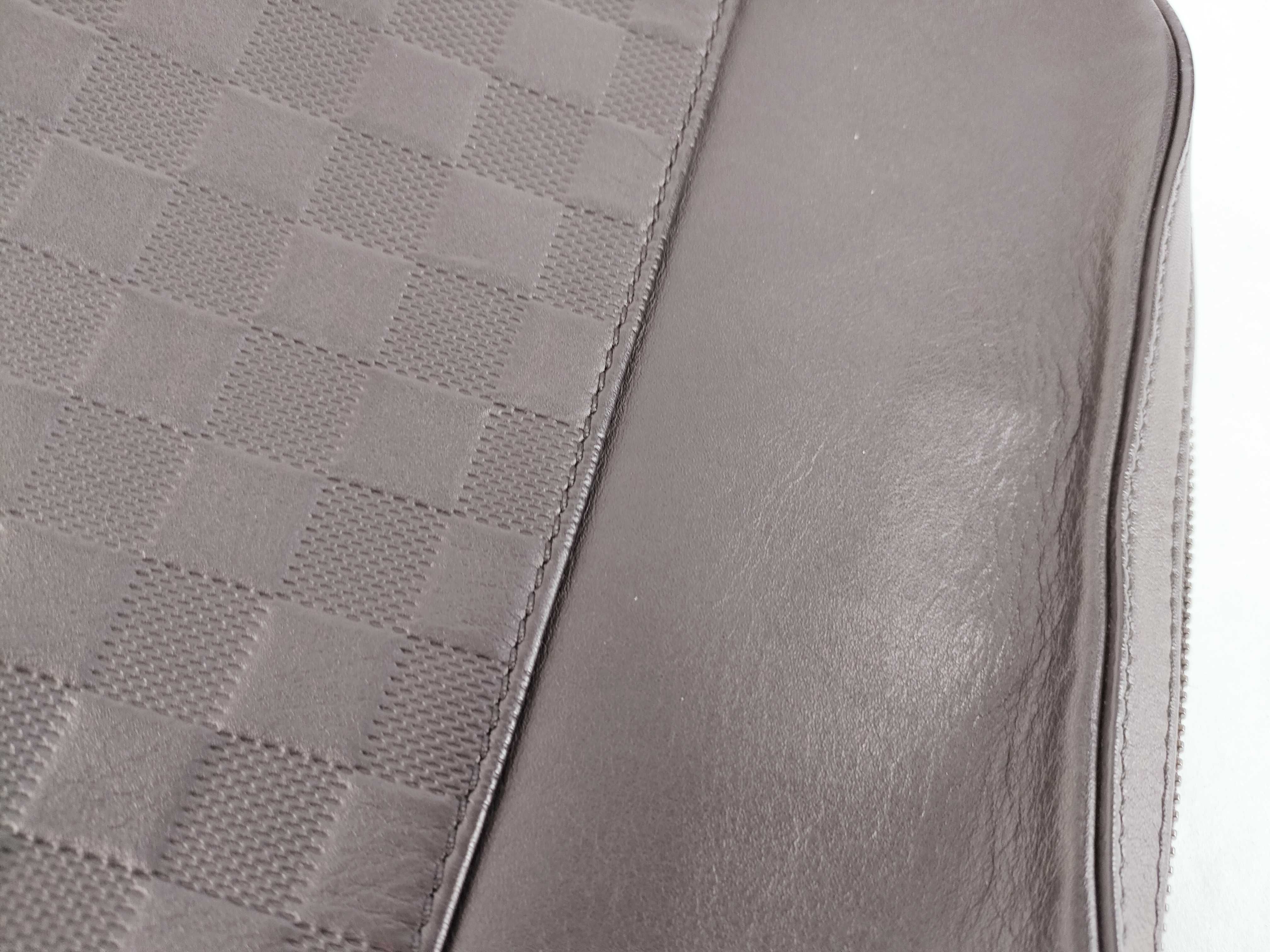 Damier Graphite Pochette District Damier Infini Shoulder Bag — view 15
