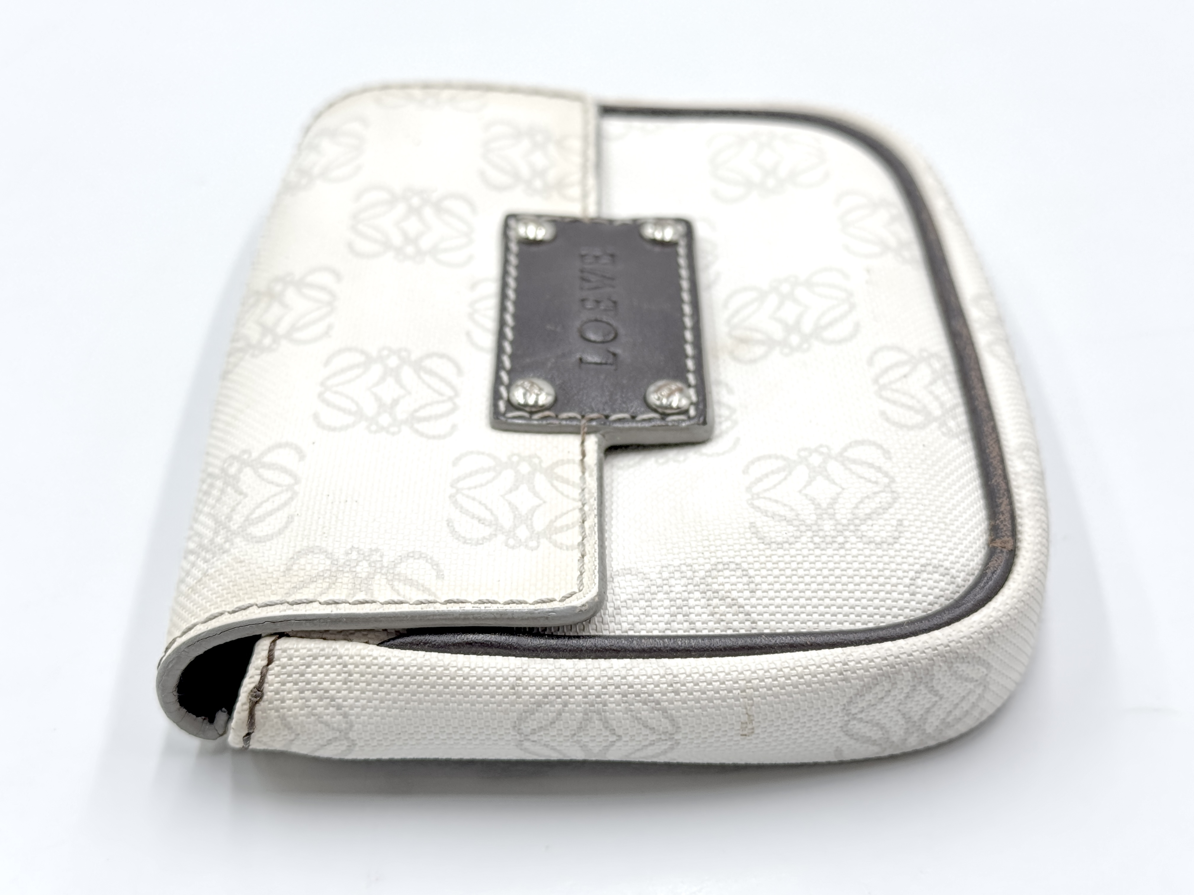 Anagram Pouch — view 2