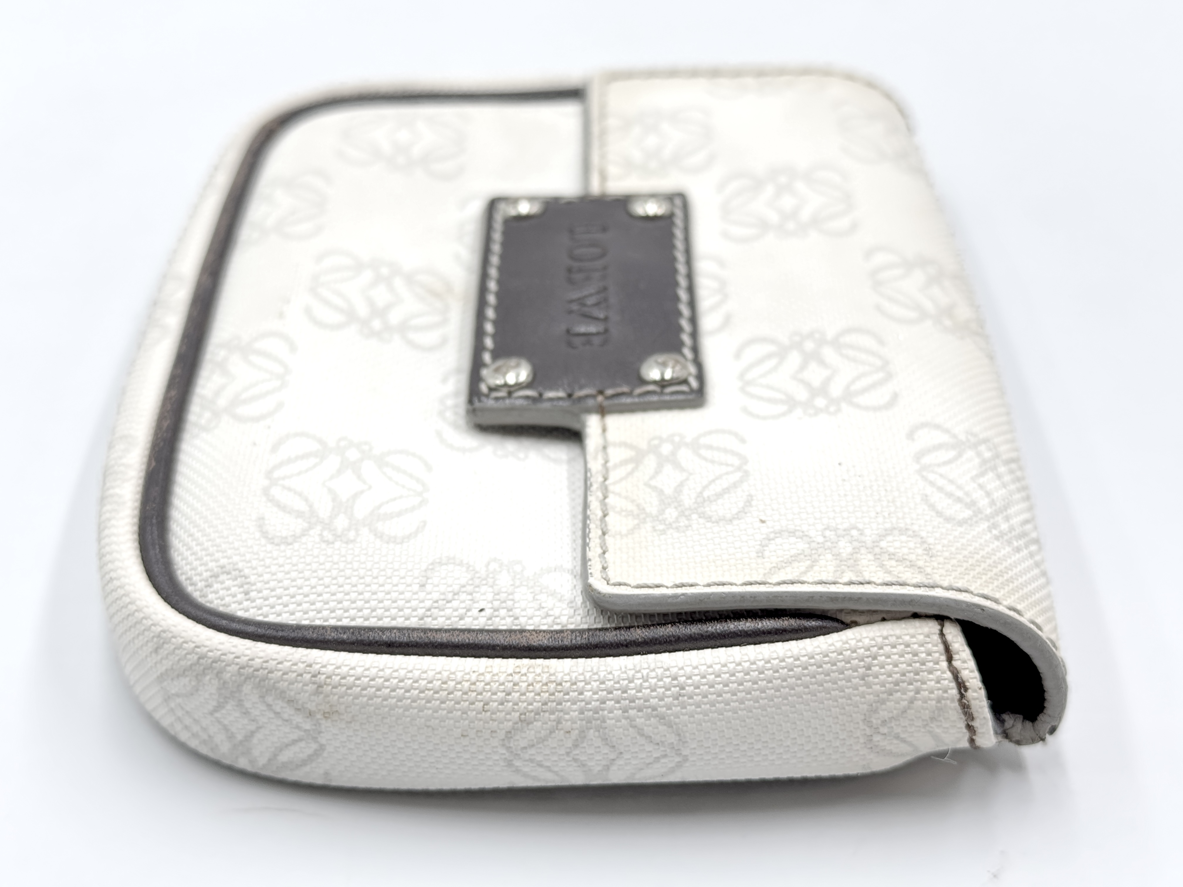 Anagram Pouch — view 3