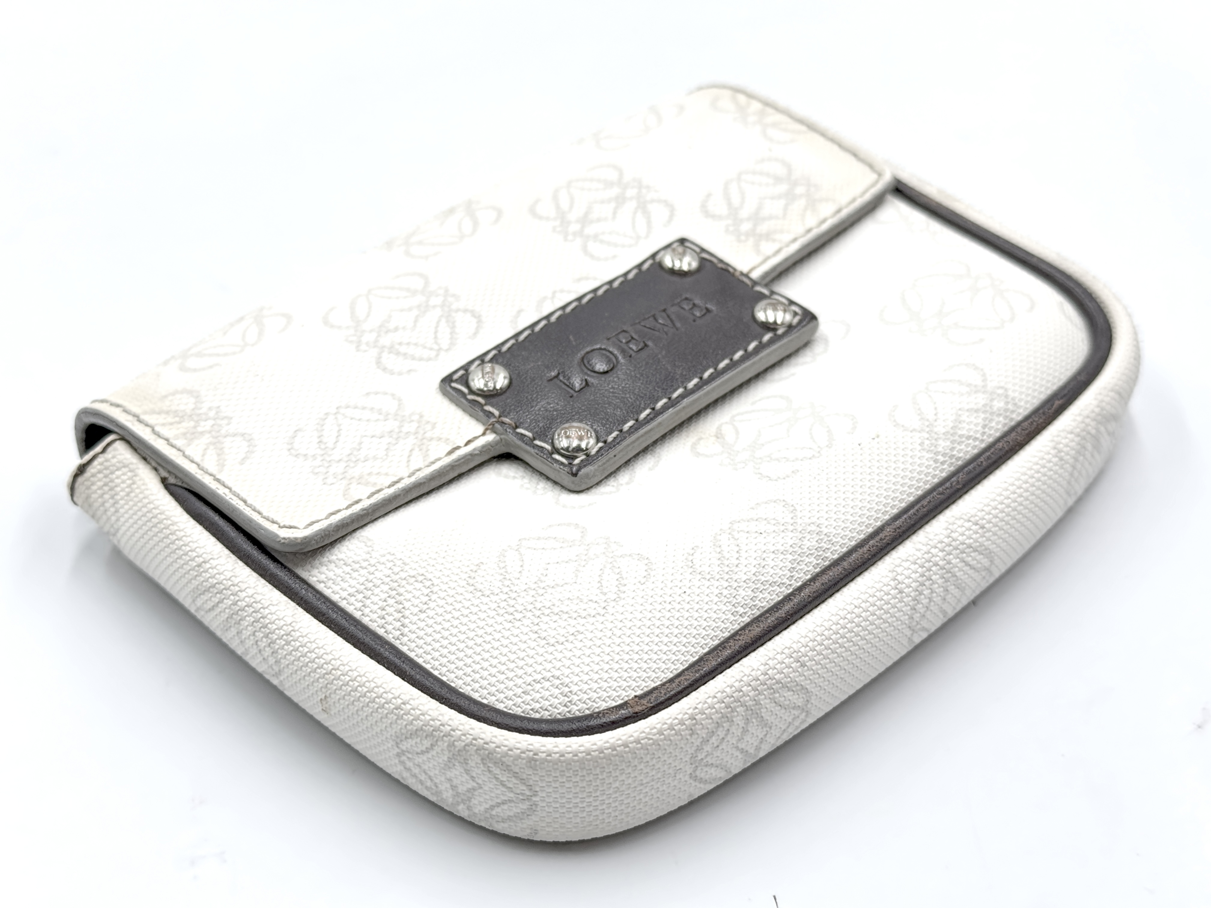Anagram Pouch — view 4