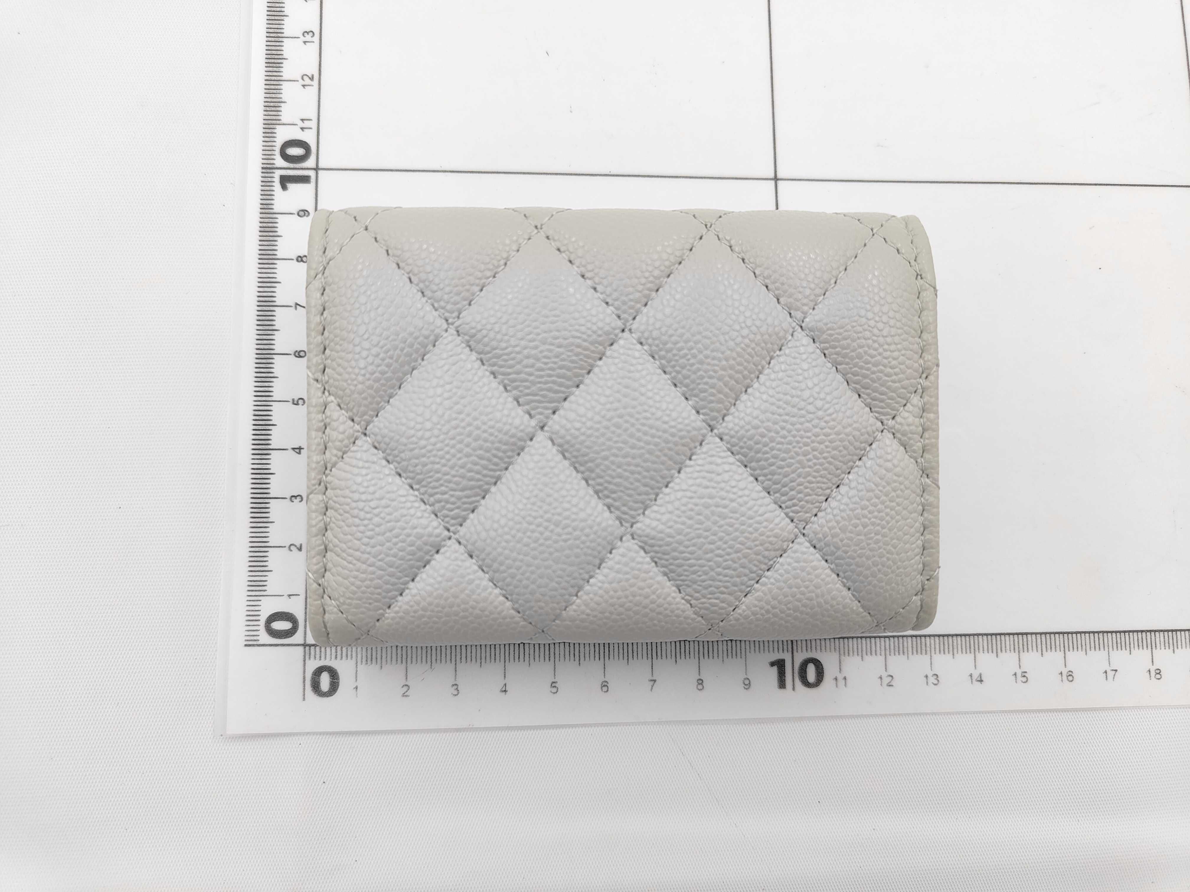 Caviar Skin Classic Small Wallet — view 2