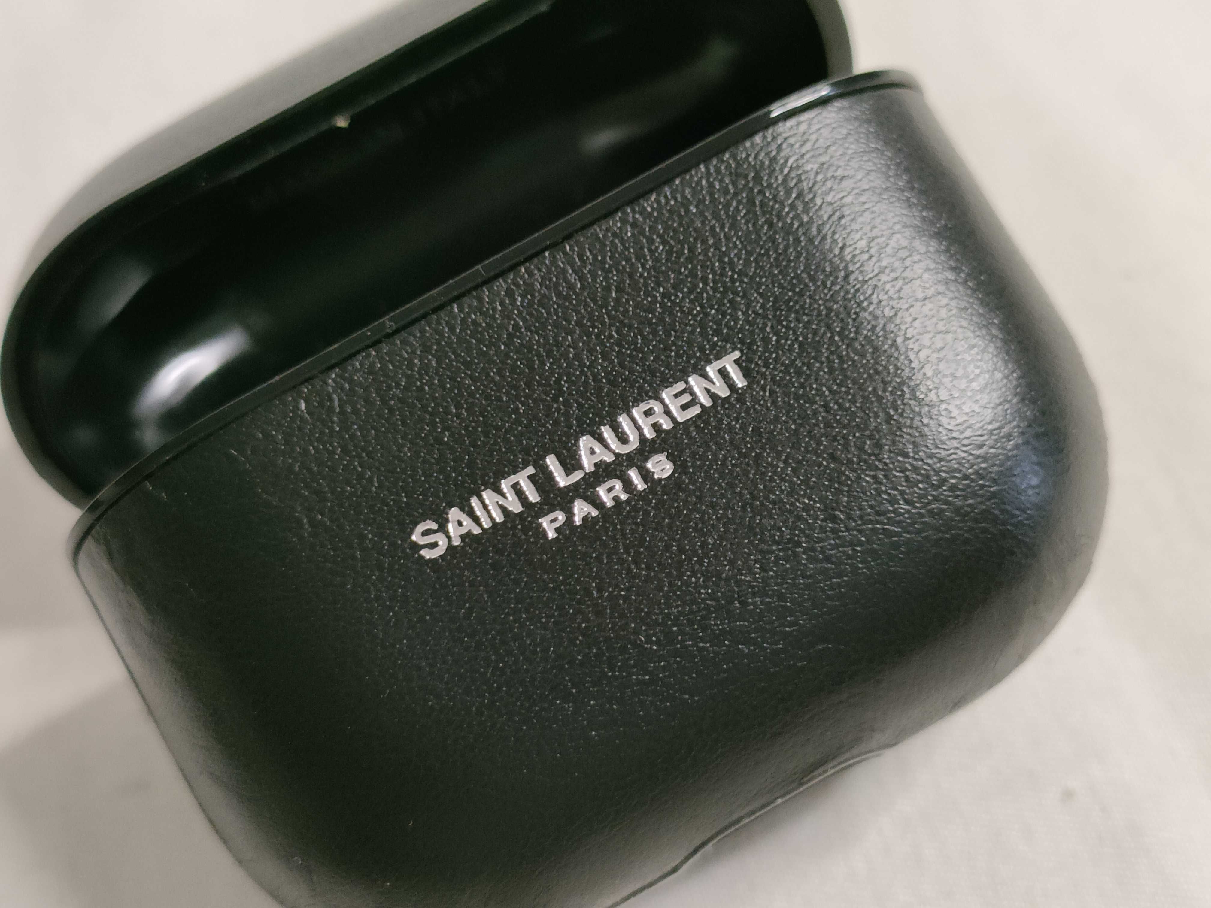 AirPods Case, Black Leather, Other Accessories — view 9