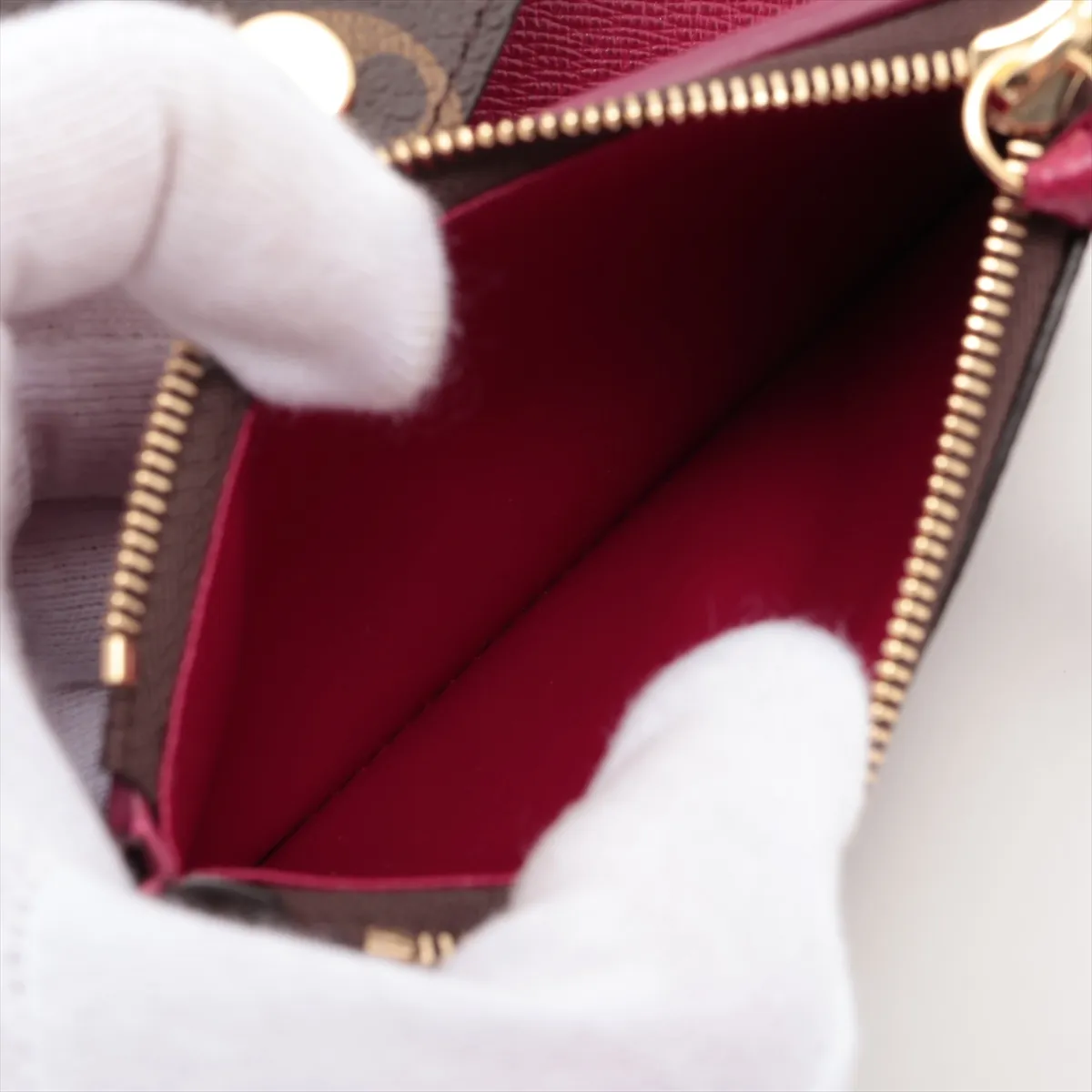 Monogram Portefeuille Victorine M41938 Fuchsia Compact Wallet (RFID detected) — view 6