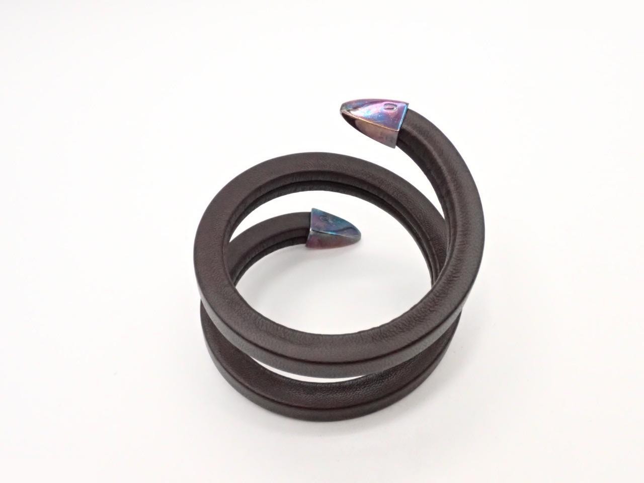 Bracelet: Wrist circumference approximately 18 cm — view 2