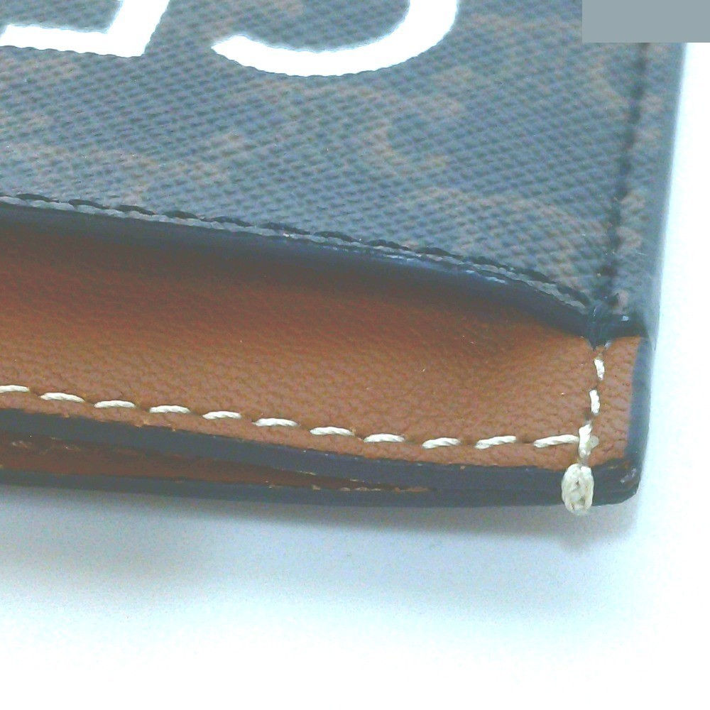 Other items: Bags, notebook covers, card cases, etc. — view 12