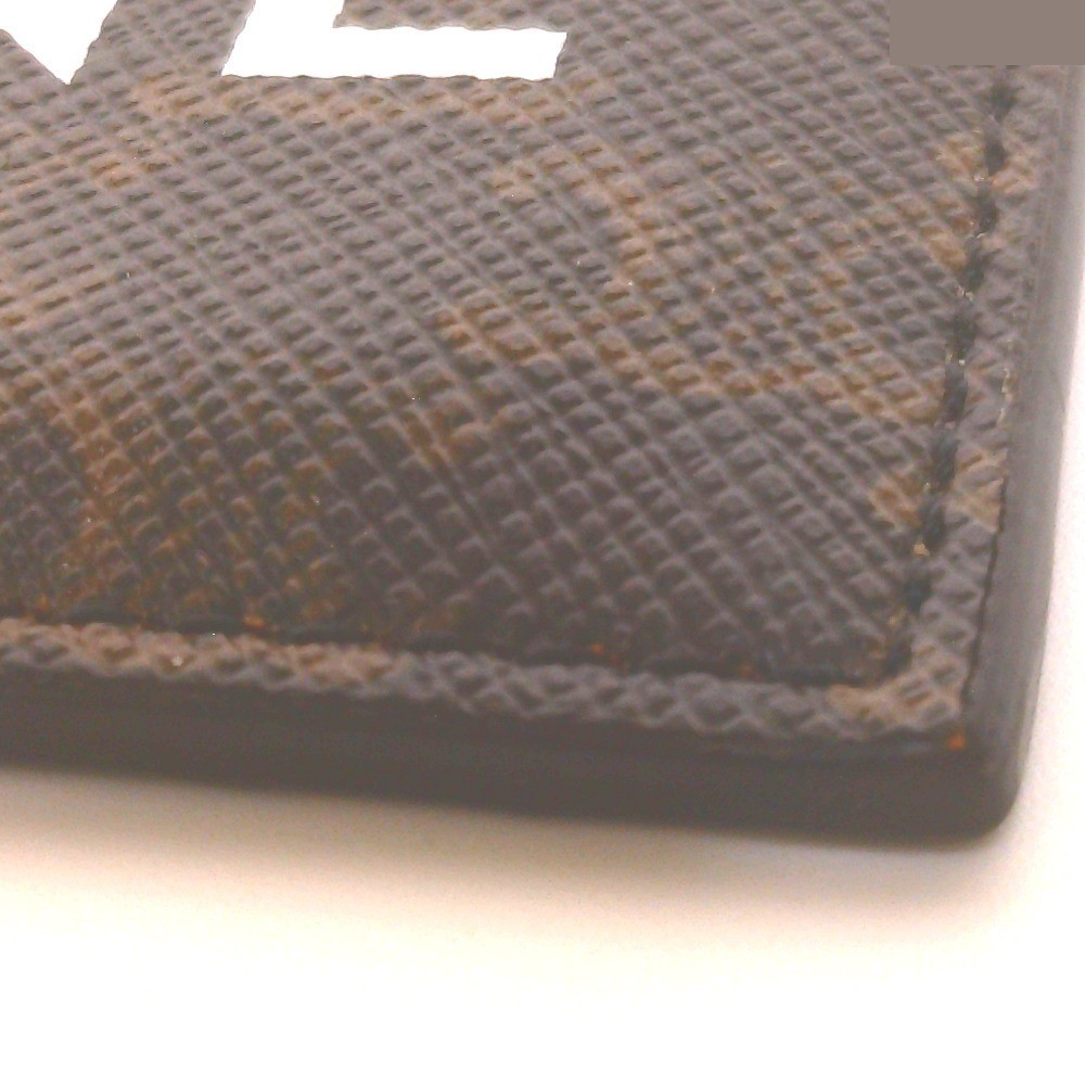 Other items: Bags, notebook covers, card cases, etc. — view 10