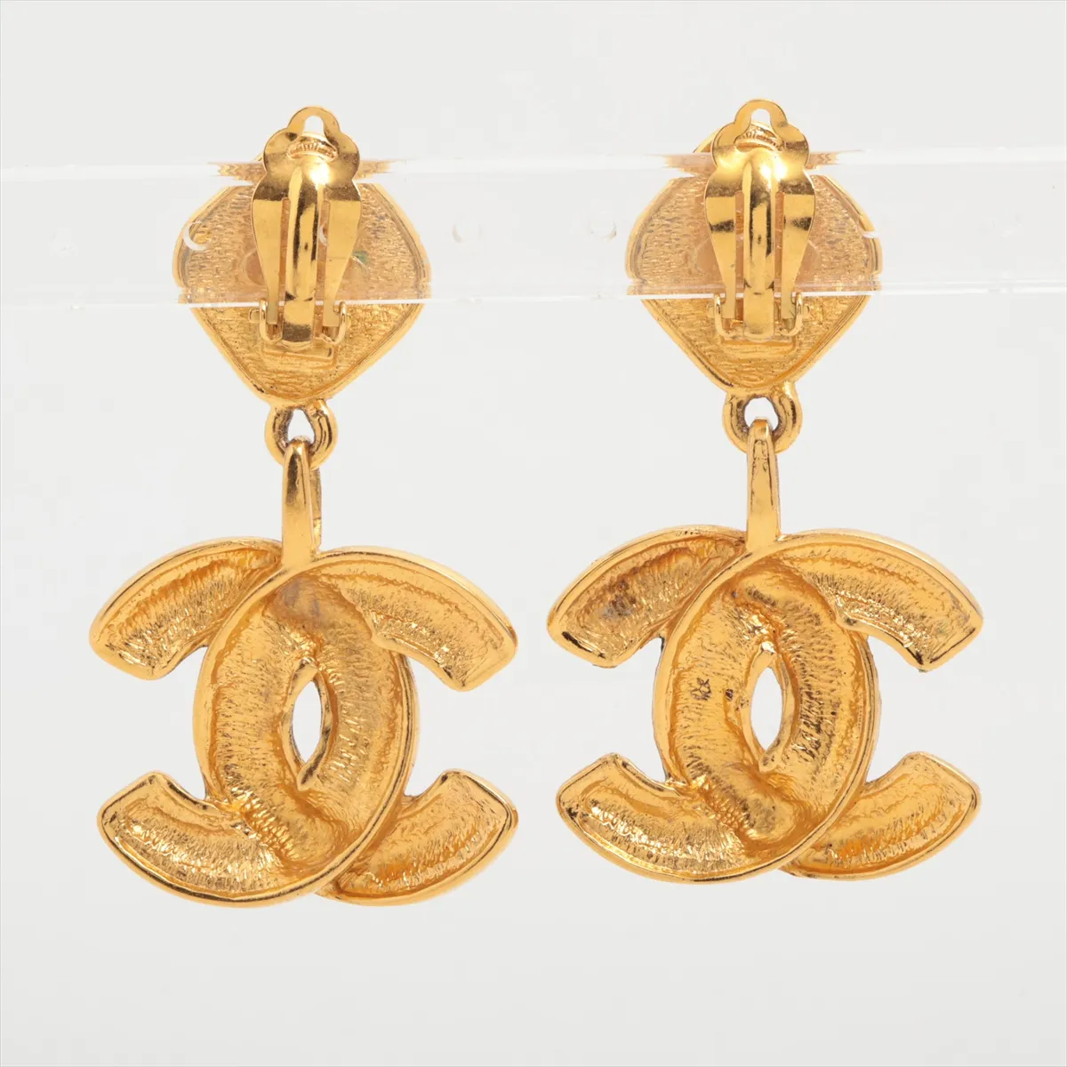 Coco Mark Matelassé Earrings (Pair) GP Gold. — view 2