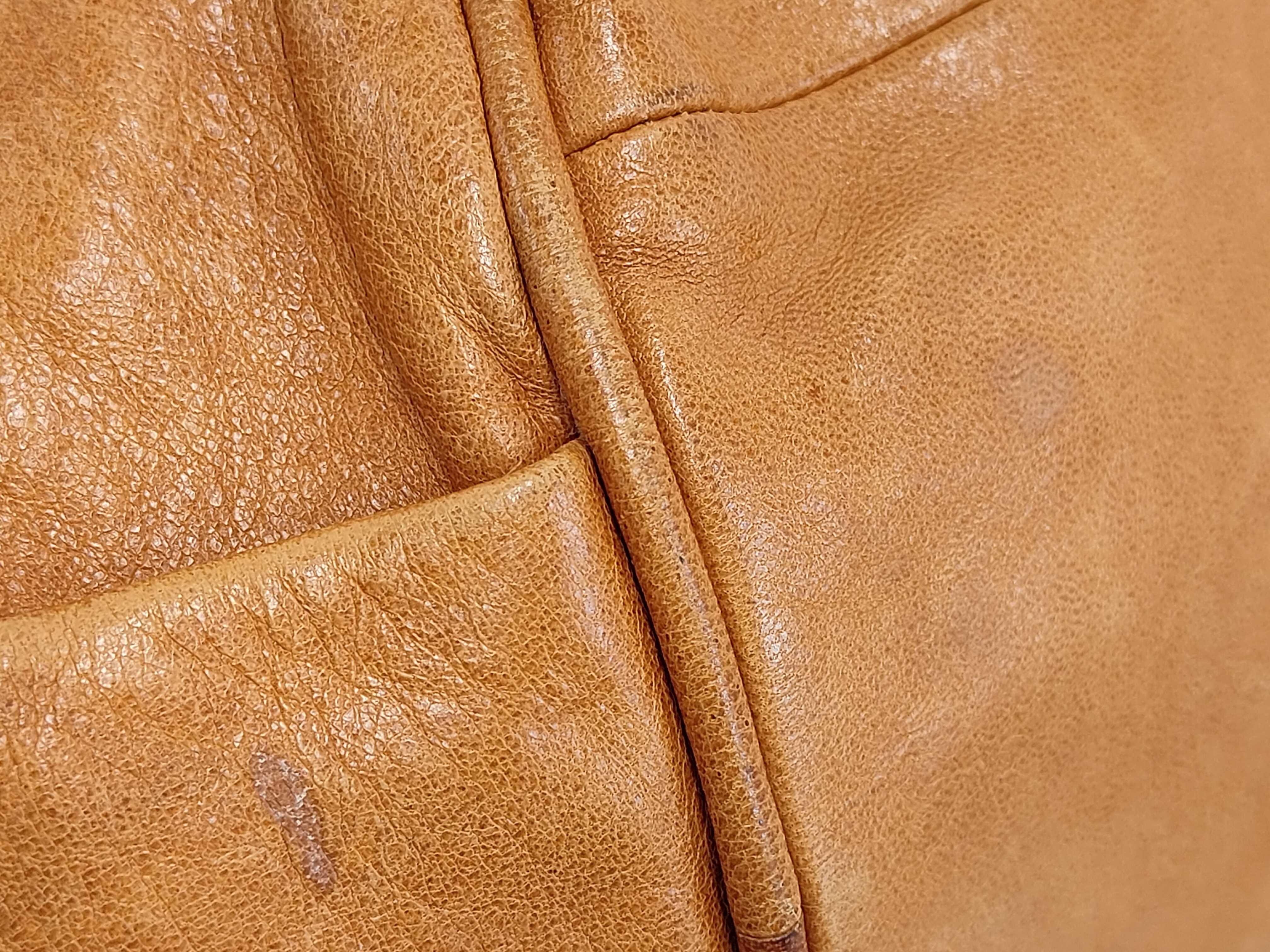 ETHEL all-leather camel handbag with metal hardware. — view 3