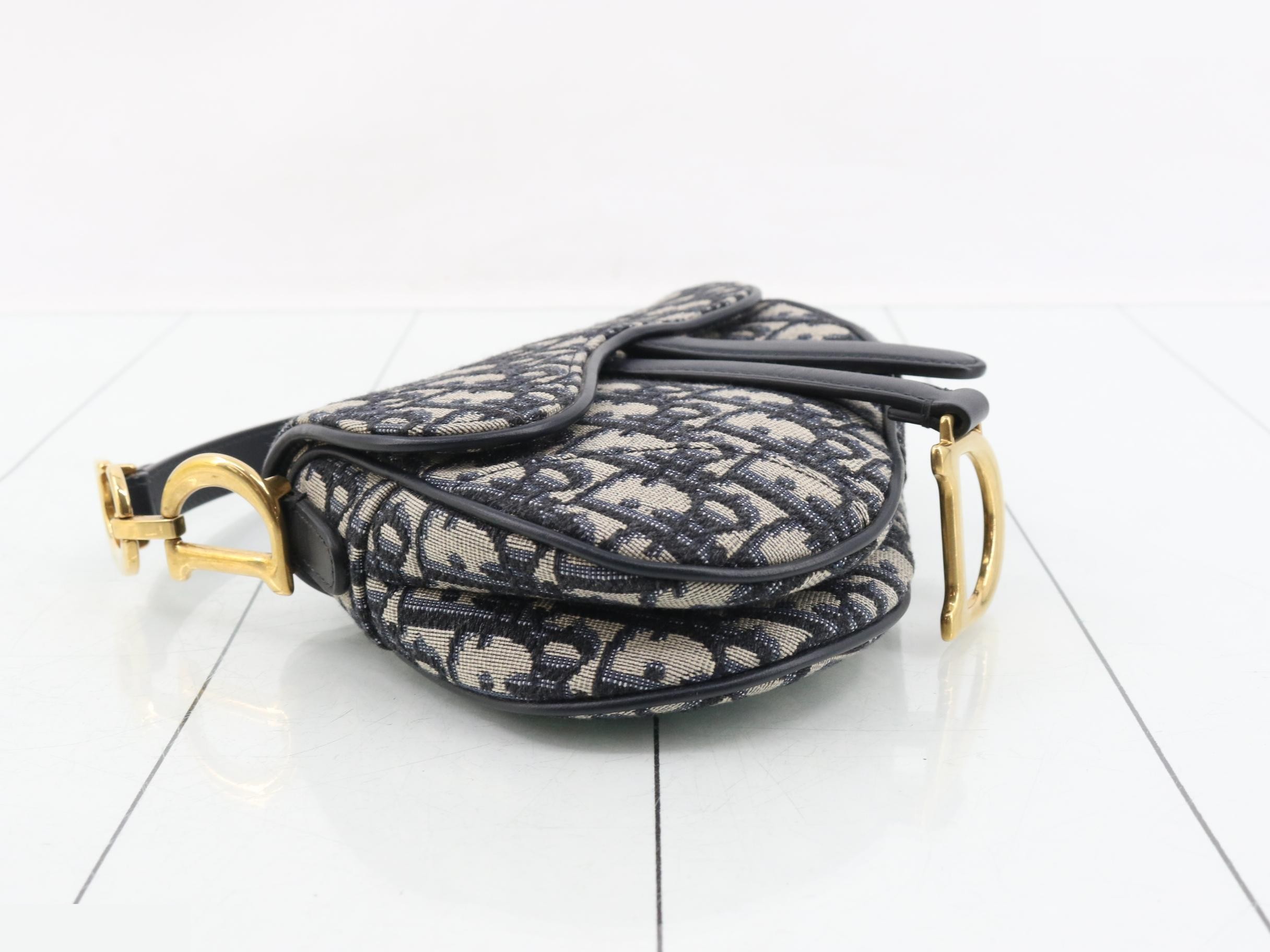 Saddlebag, Oblique Canvas Handbag — view 5