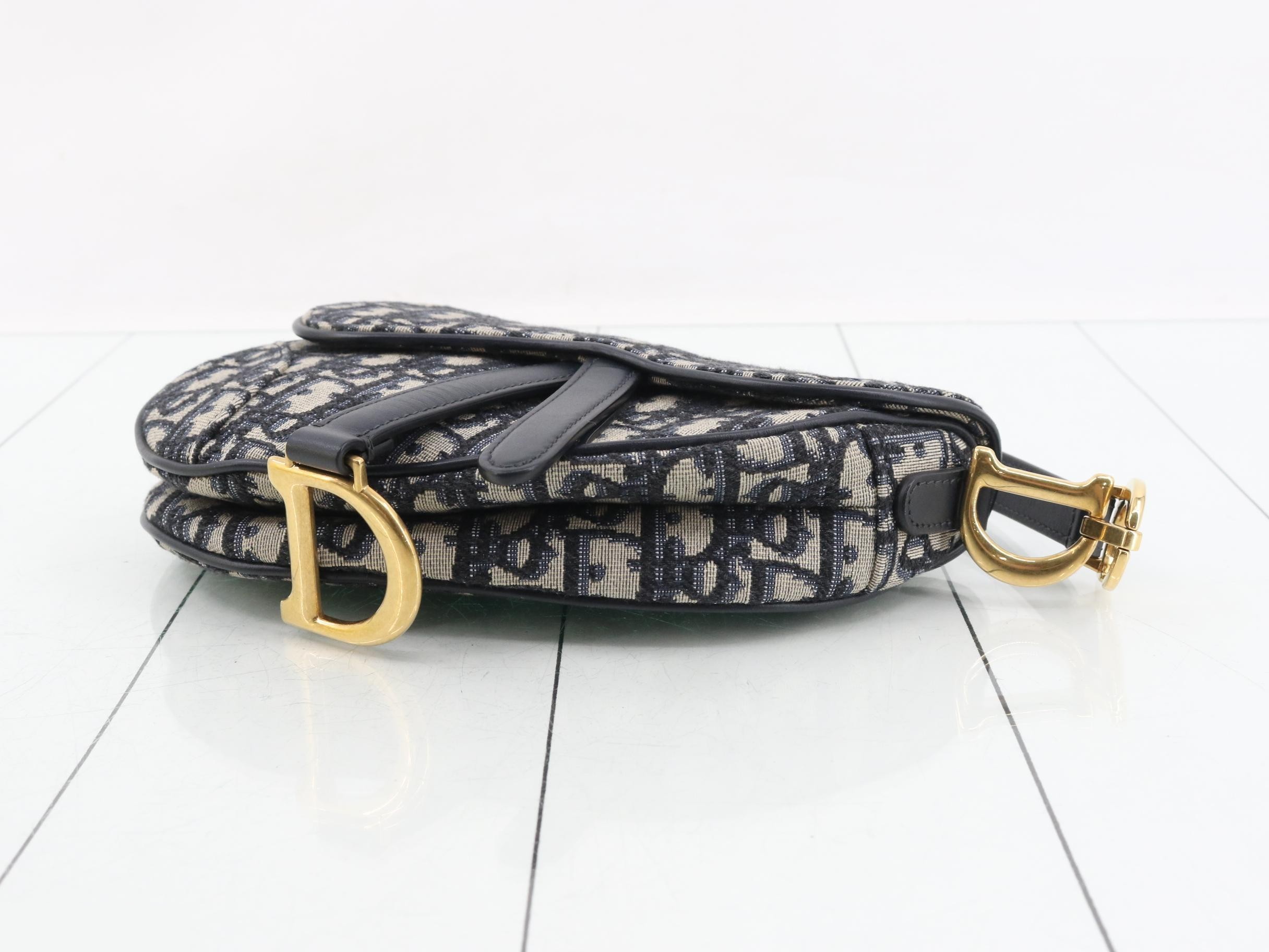 Saddlebag, Oblique Canvas Handbag — view 6