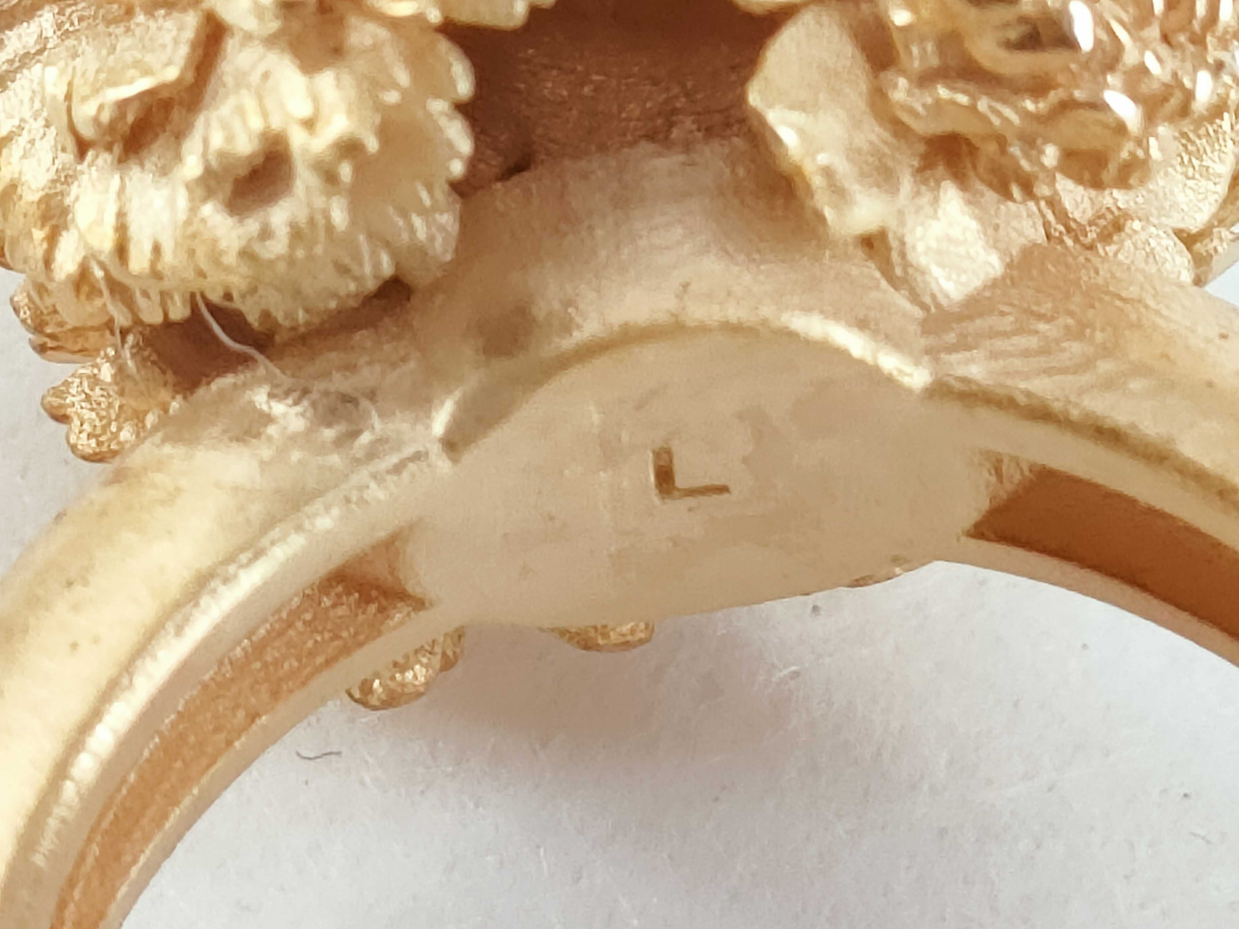 Flower Pearl Ring, Size L — view 5