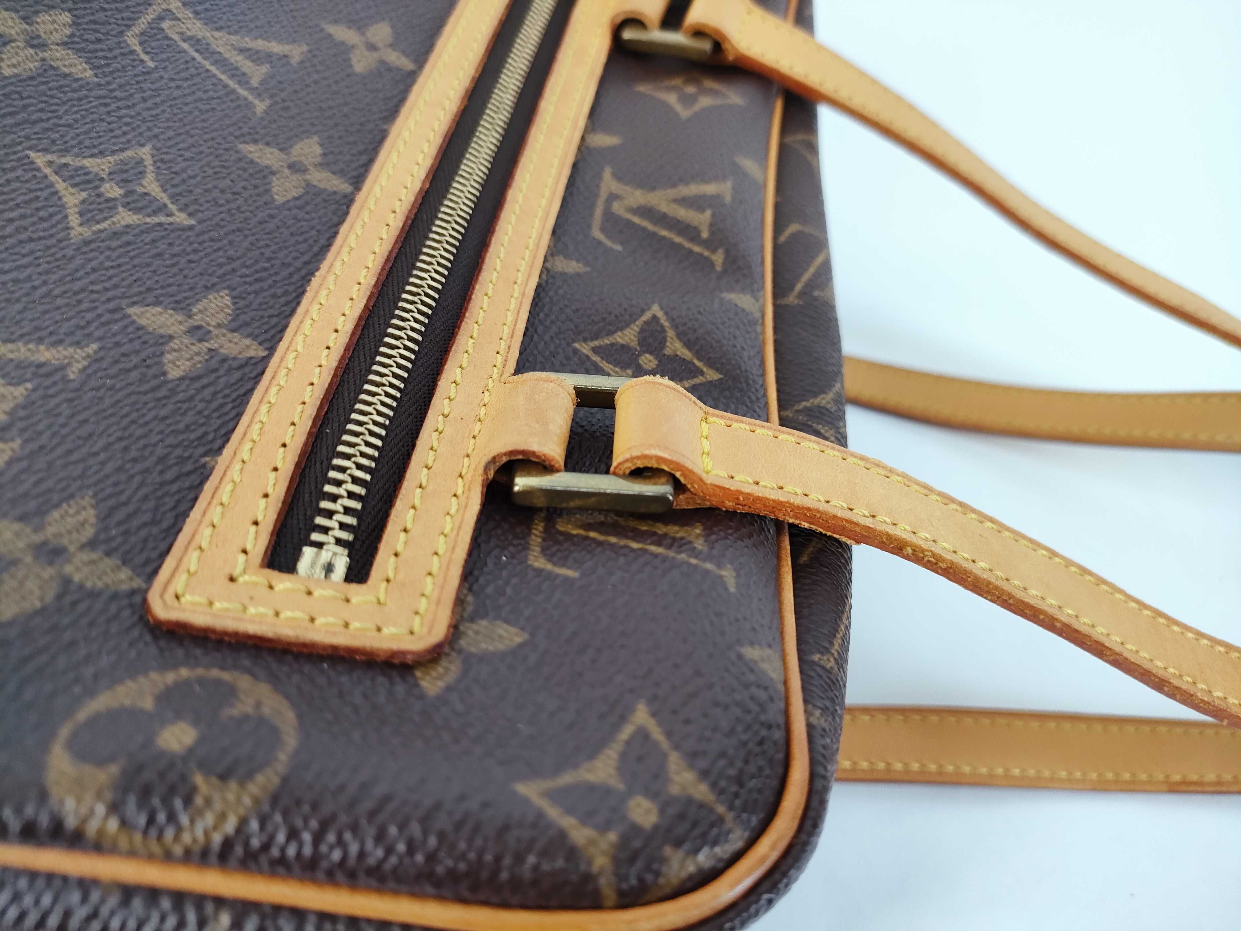 Monogram M51182 Cite MM Handbag (Inside pocket peeling) — view 5