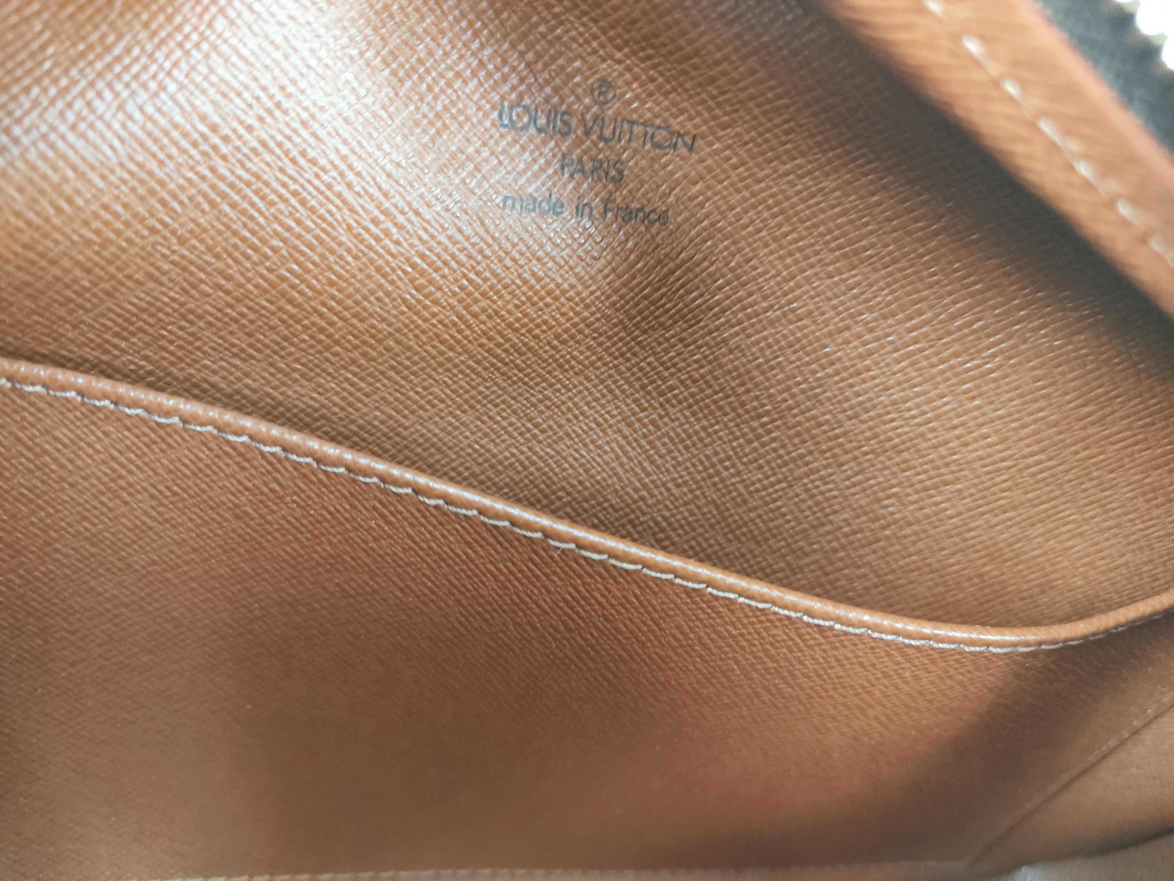 Monogram M51182 Cite MM Handbag (Inside pocket peeling) — view 10