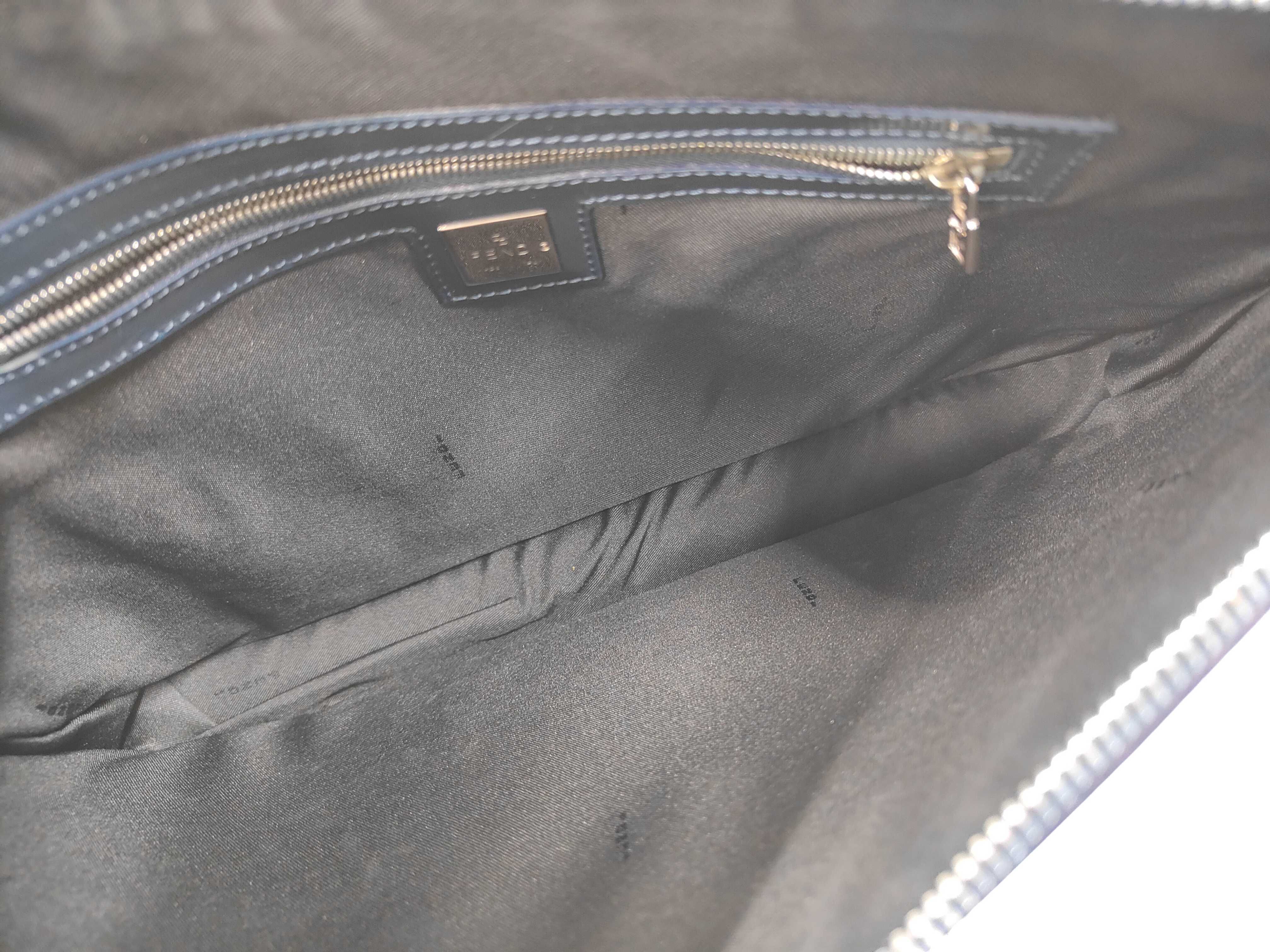 Enamel Zucchino Shoulder Bag. Accessories: Dust bag. — view 7