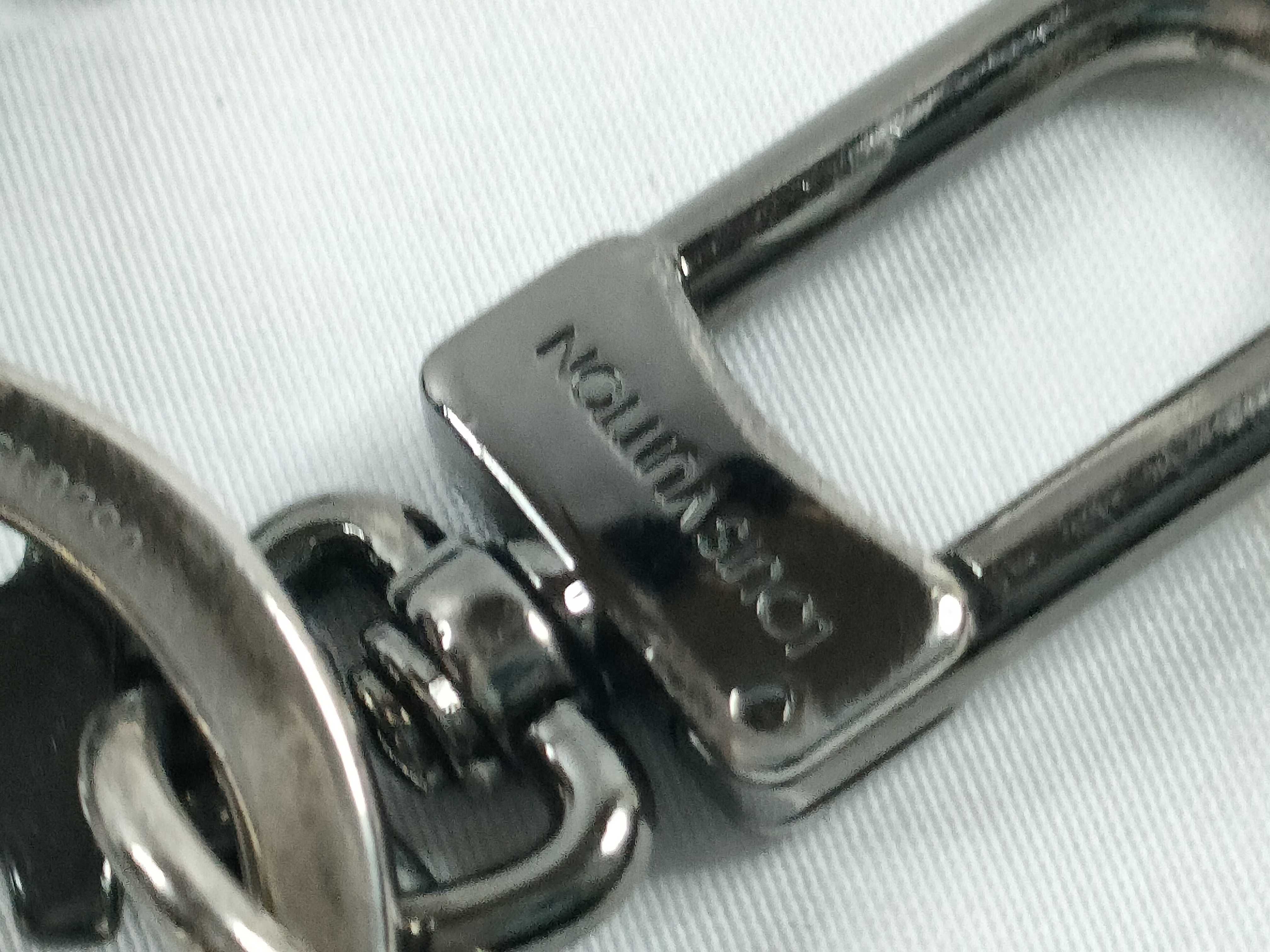 Portefeuille LV Spray Keychain Key Case — view 9