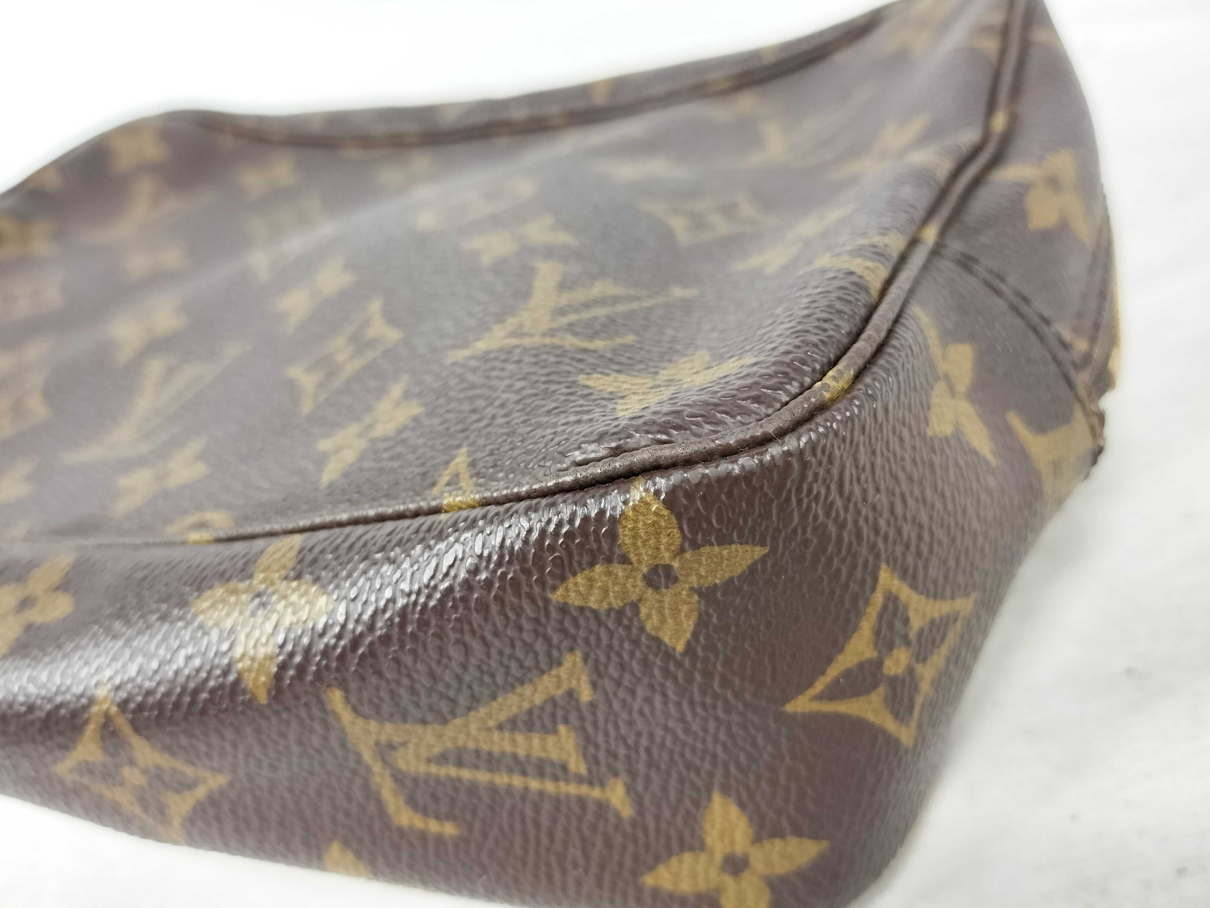 Monogram Louis Vuitton Troussard Toilette 23 Second Bag — view 4