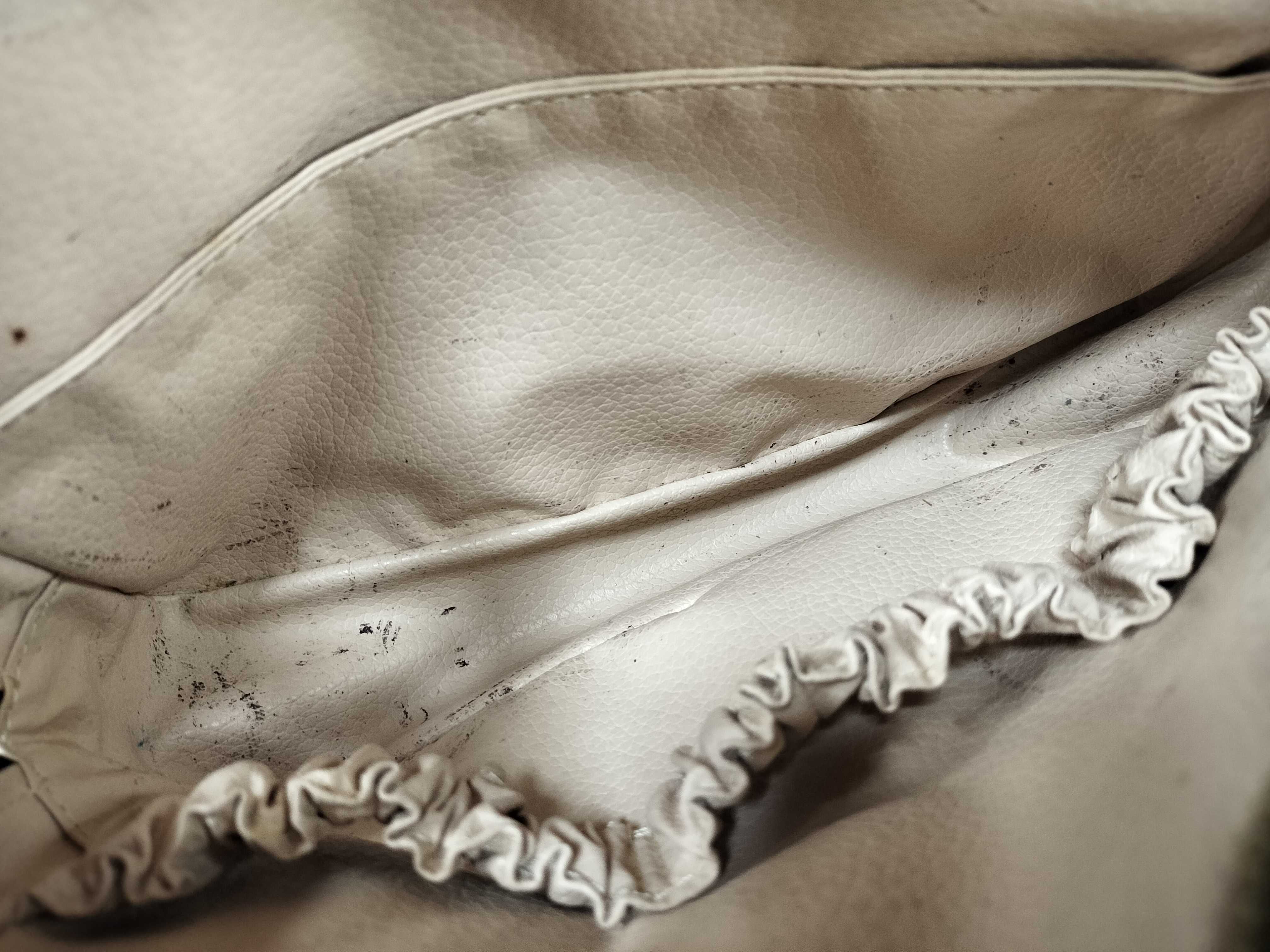 Monogram Louis Vuitton Troussard Toilette 23 Second Bag — view 7