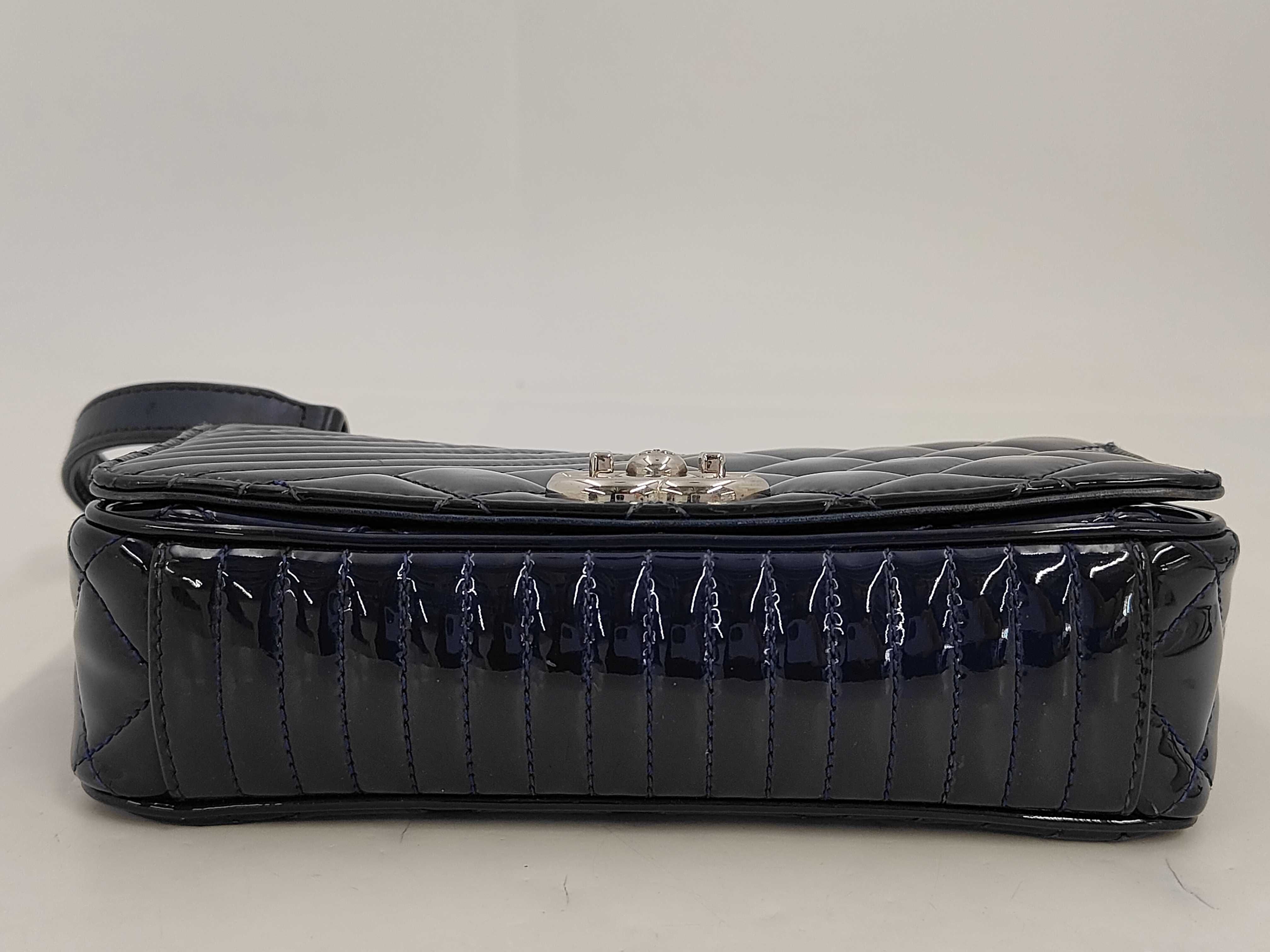 Matelassé Shoulder Bag — view 4