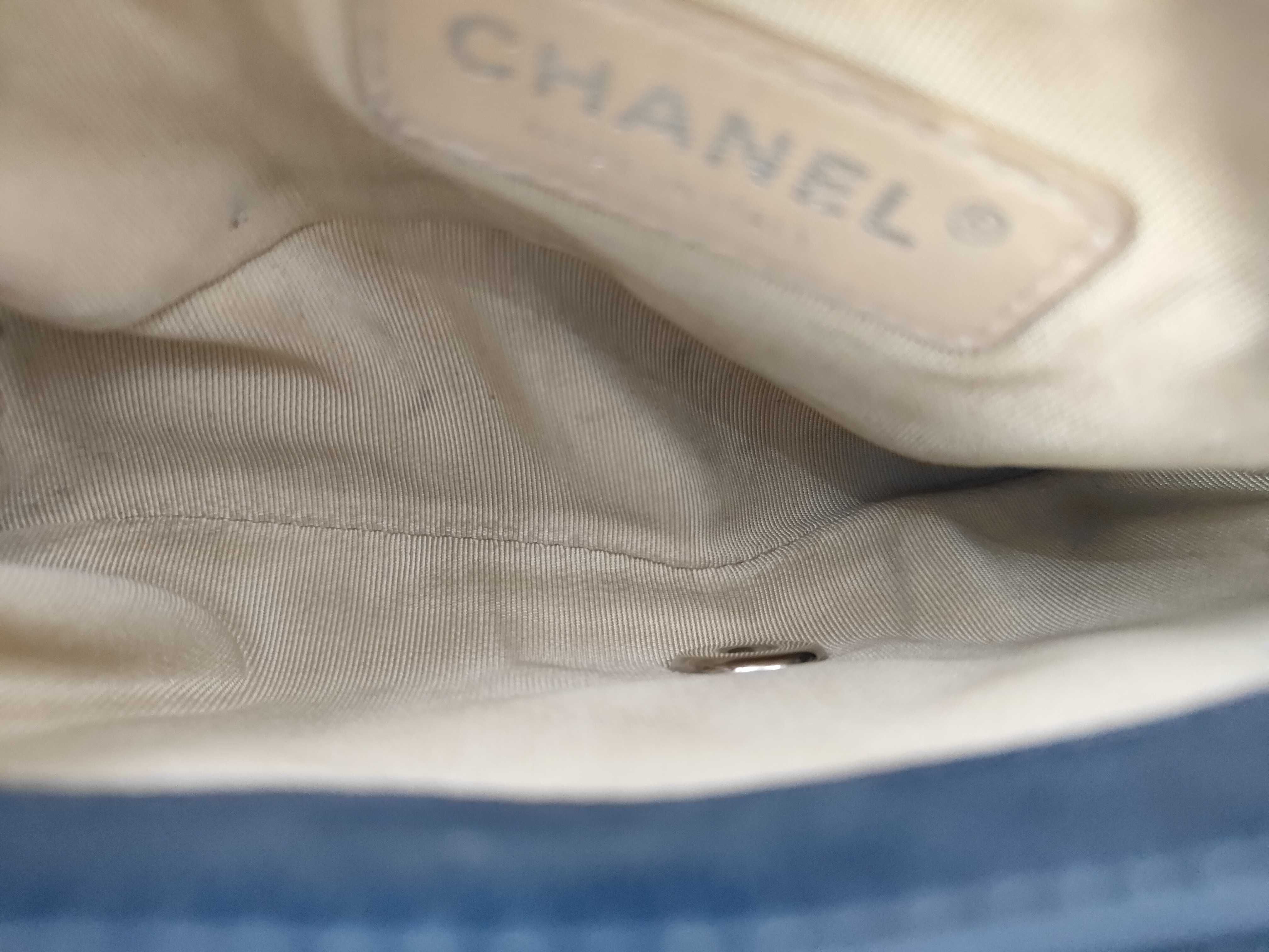 Matelassé Shoulder Bag — view 8