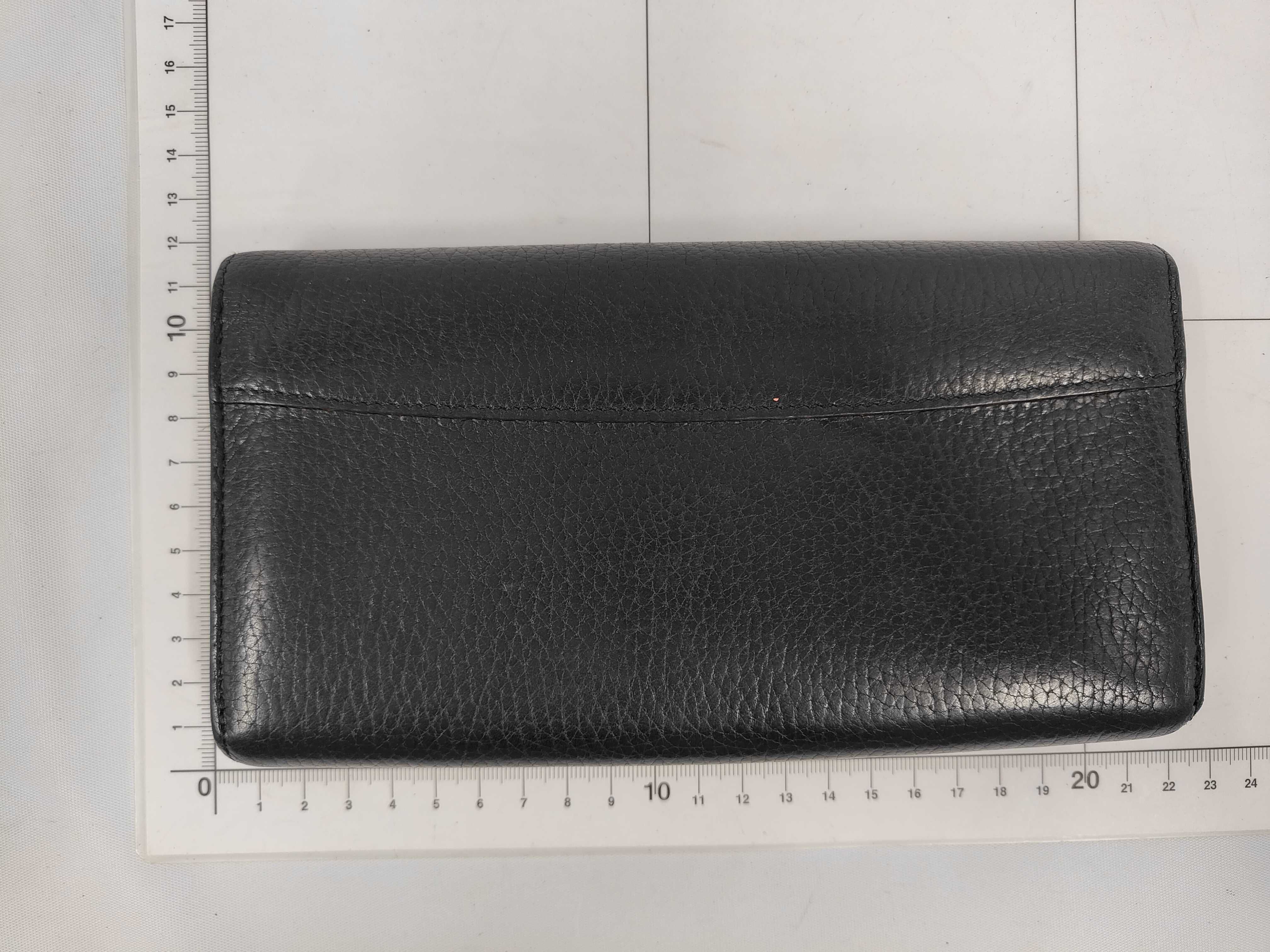 Portefeuille Capucines Long Wallet with LV Hardware M61248 Wallet — view 2