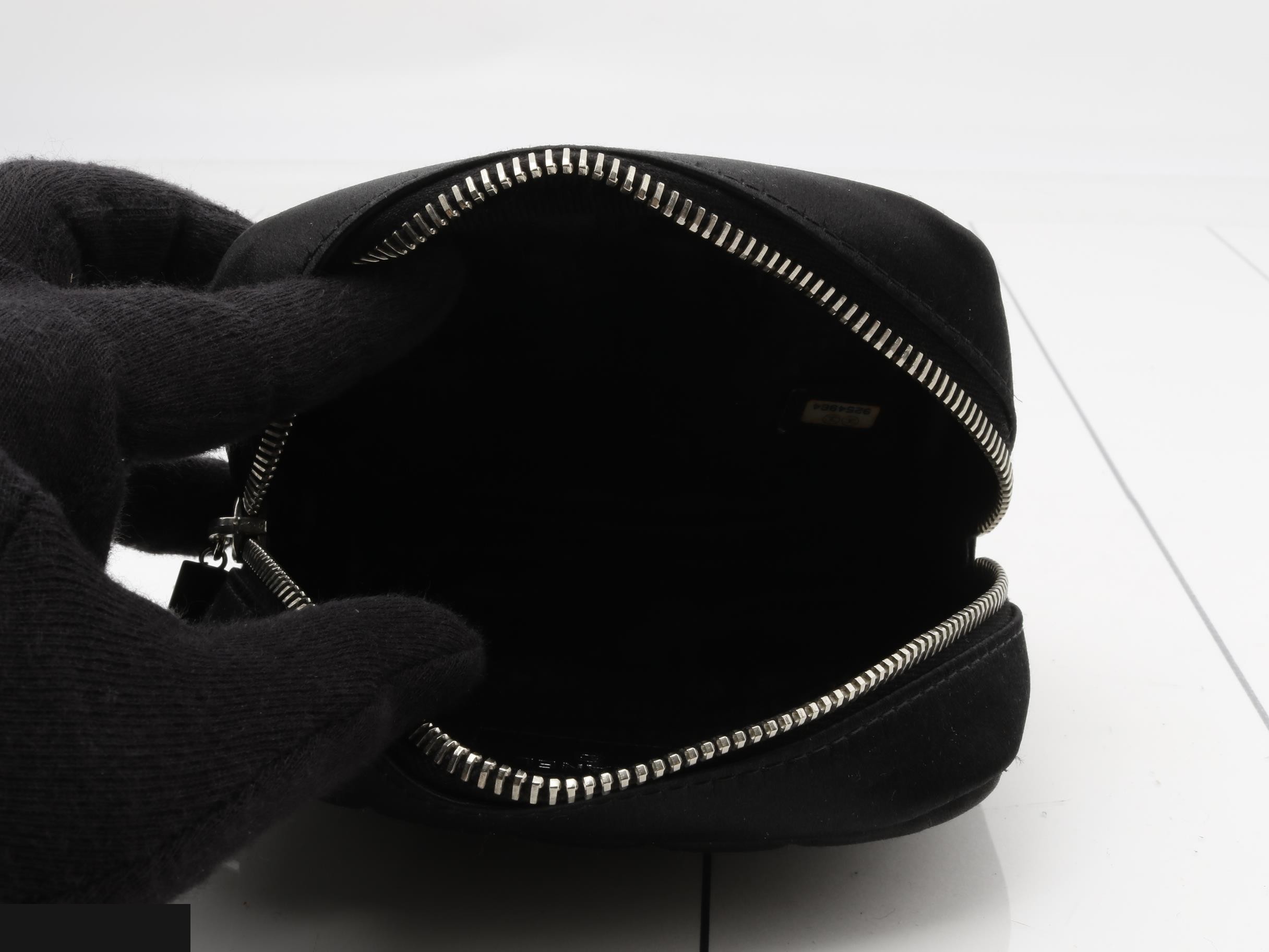 satin pouch, lip color, black. — view 4