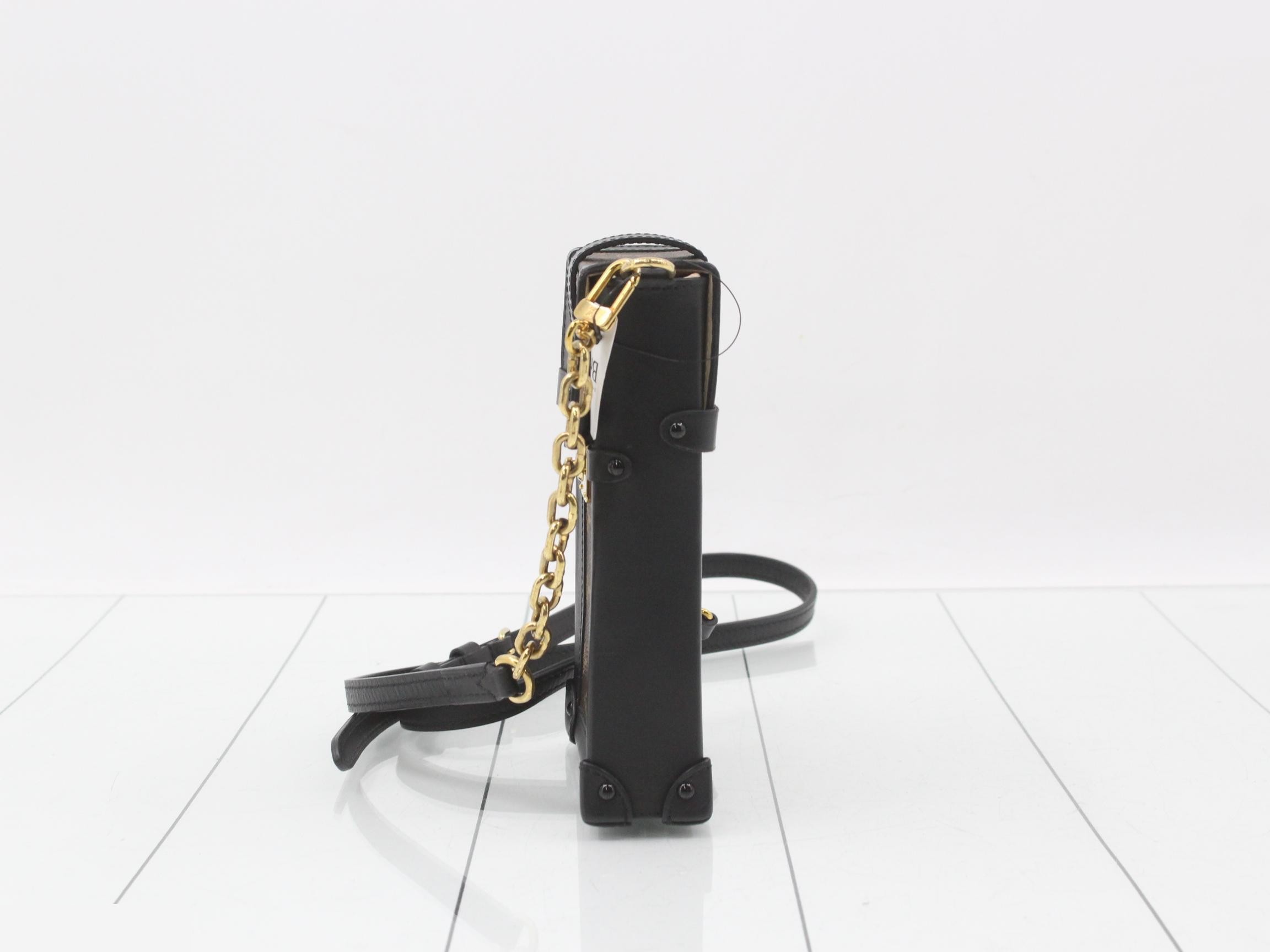 Pochette Trunk Vertical Monogram — view 3