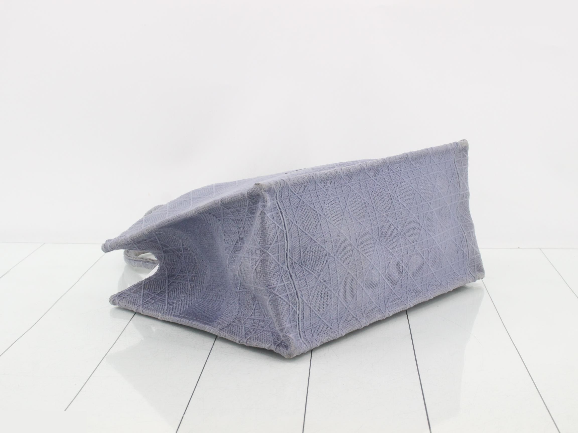 Book Tote Medium Cannage Tote Bag — view 5