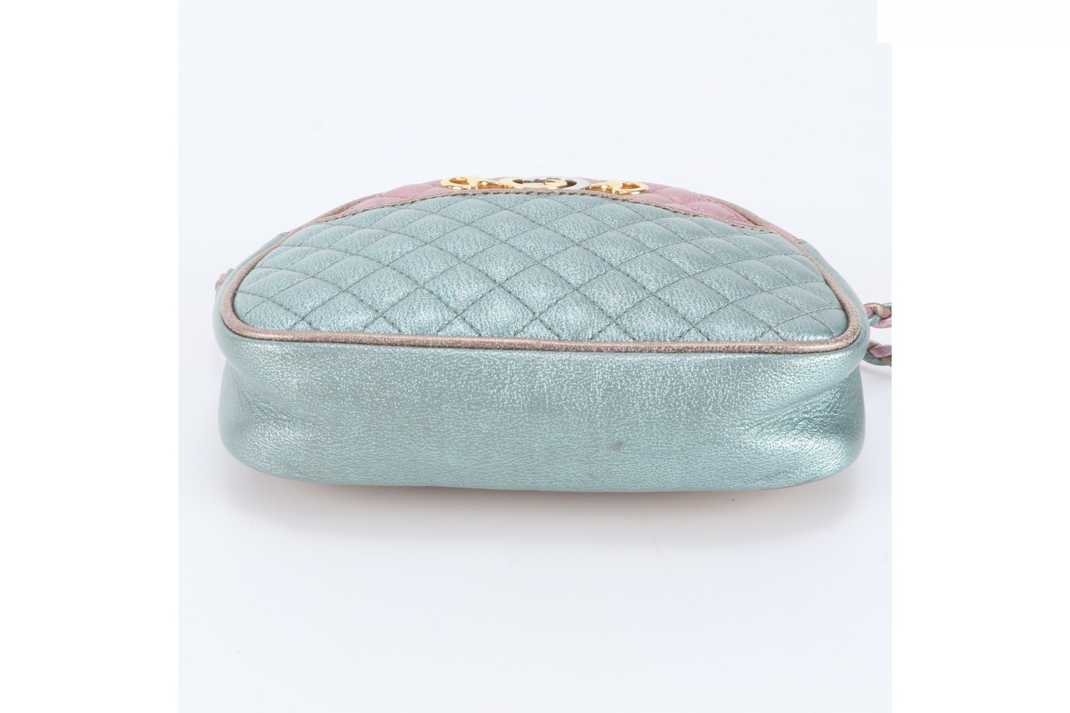 Interlocking G 534951 Quilted Leather Shoulder Bag — view 6