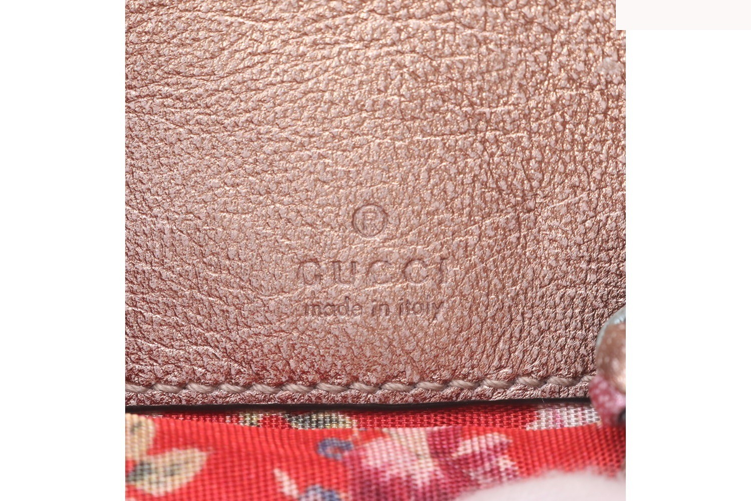Interlocking G 534951 Quilted Leather Shoulder Bag — view 8