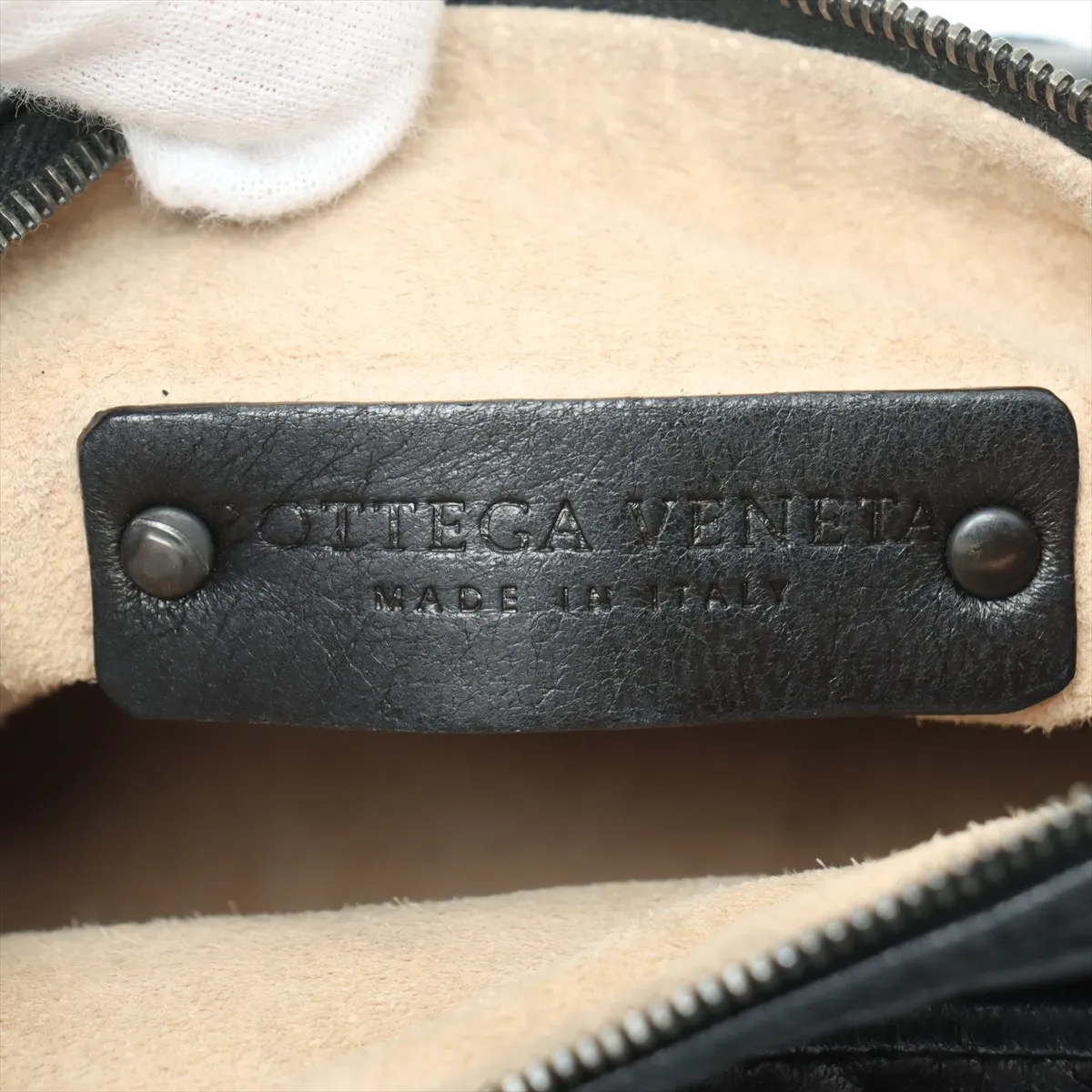 Intrecciato Leather Shoulder Bag Black 143276 — view 8