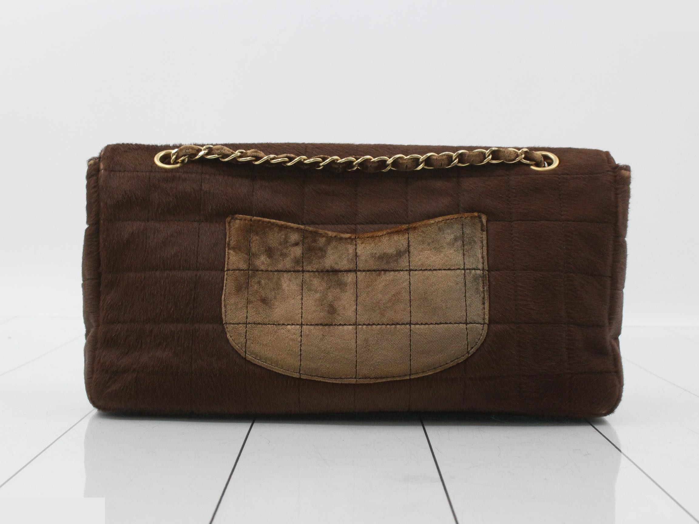 Chocolate bar shoulder bag, calfskin — view 2