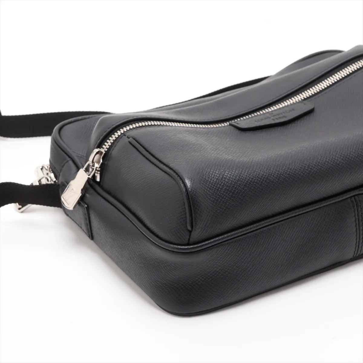 Taiga Outdoor Messenger PM M33435 FO1118 Black — view 4