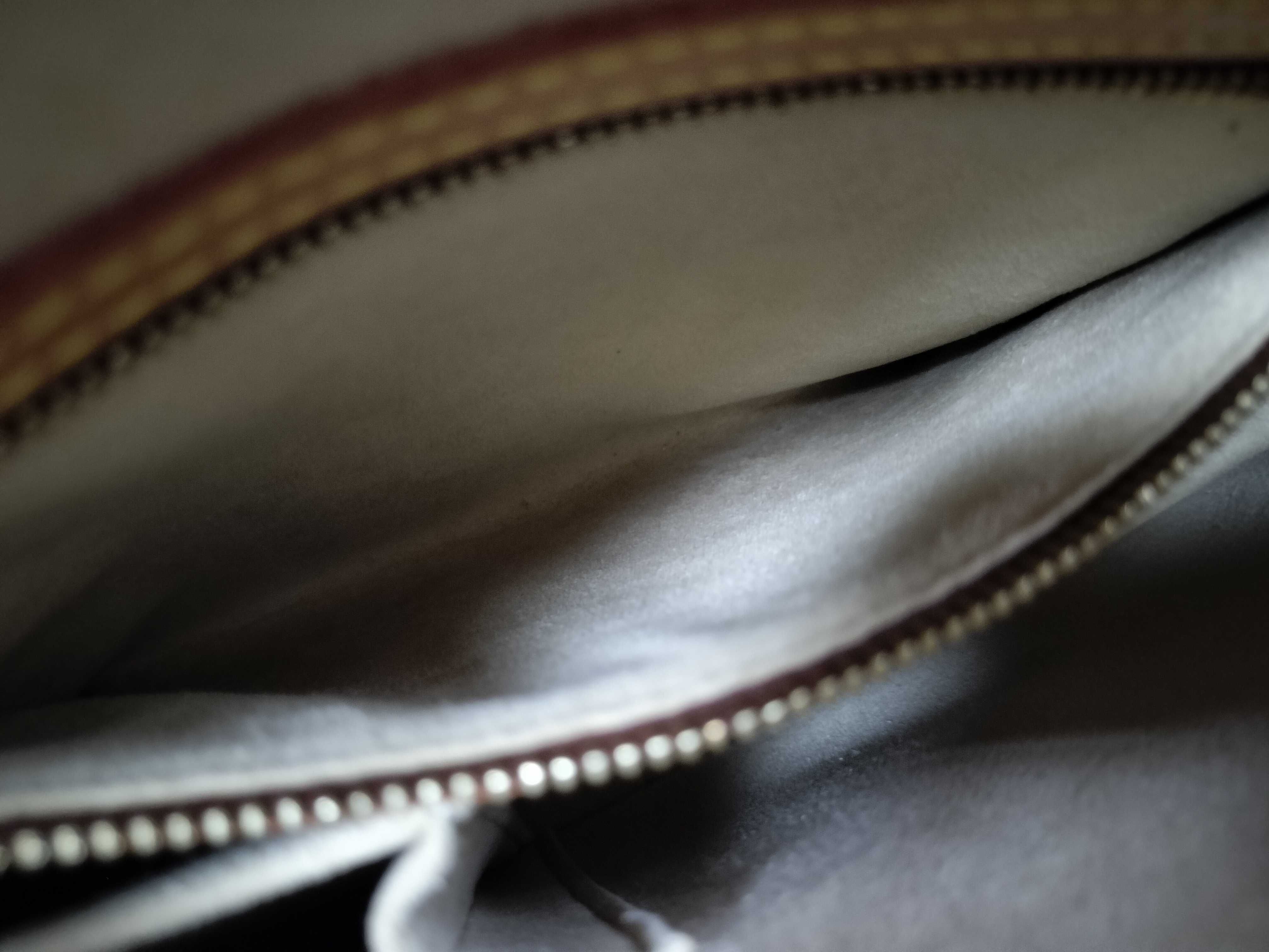 Monogram Looping MM M51146 Shoulder Bag — view 11