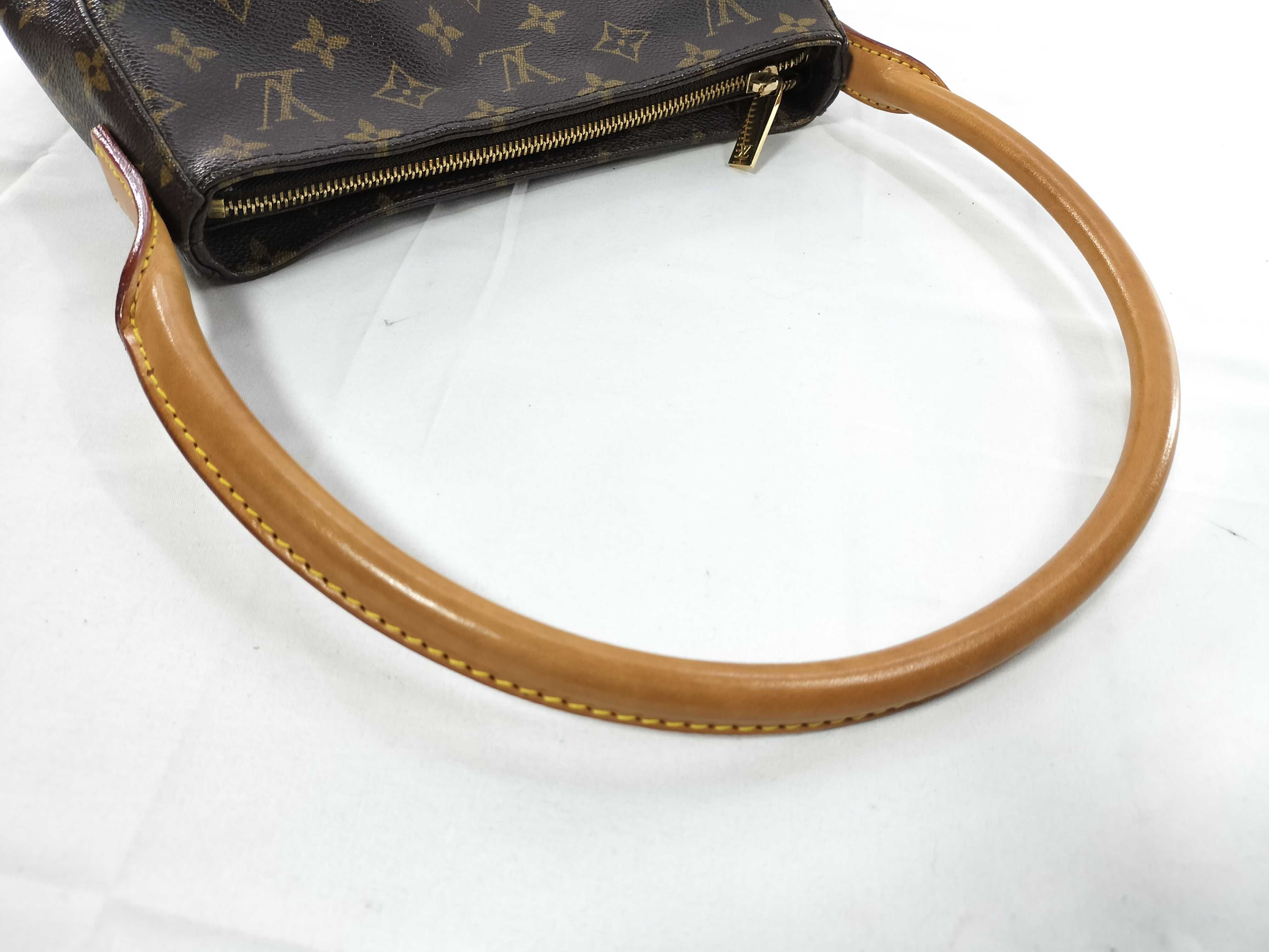 Monogram Looping MM M51146 Shoulder Bag — view 3