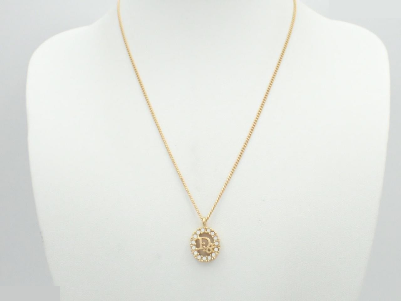 Other line: Precious metals, necklaces, pendants, neck circumference approximately 48cm. — view 3