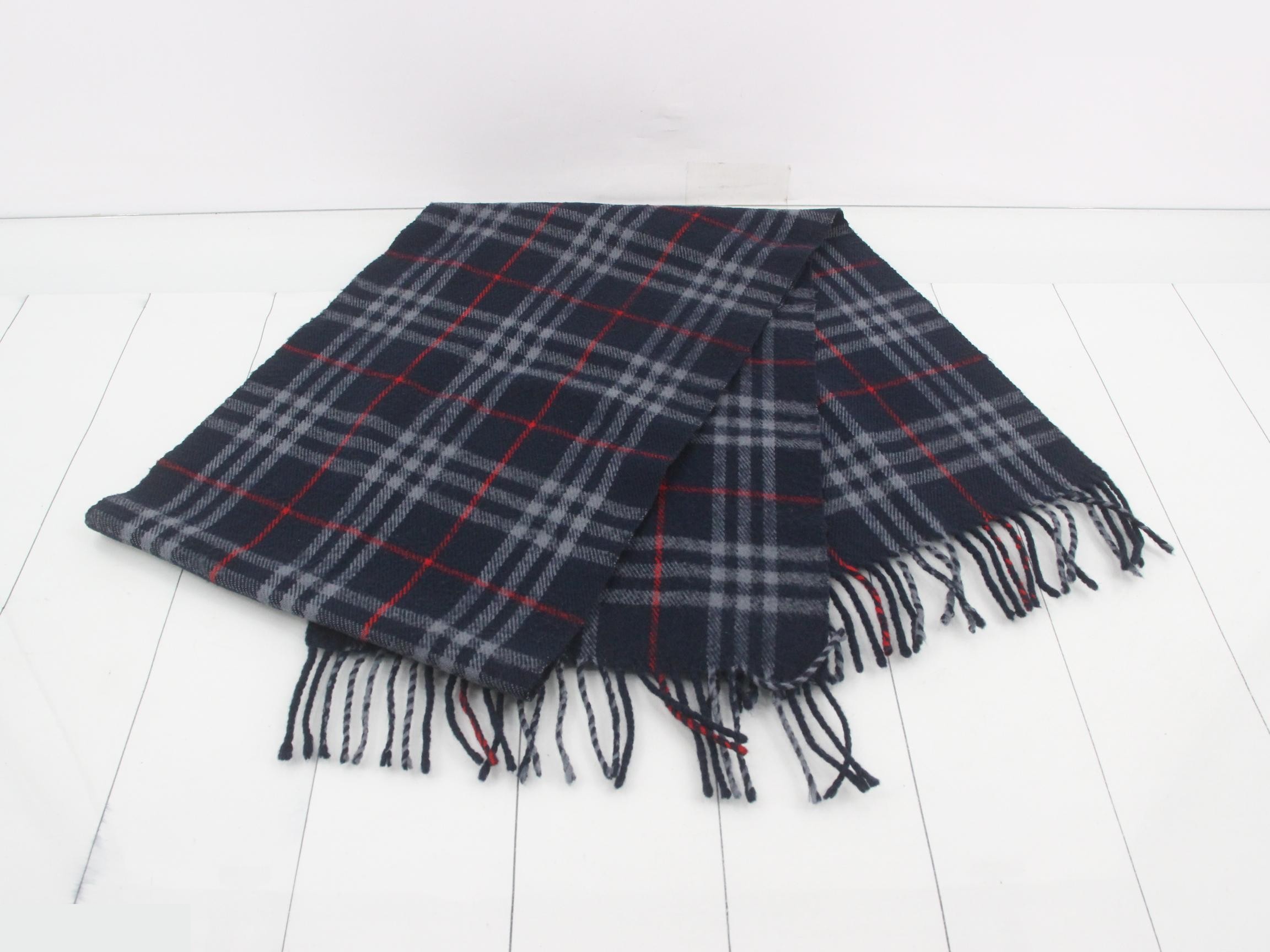Other lines: Small items, accessories, and scarves — view 3