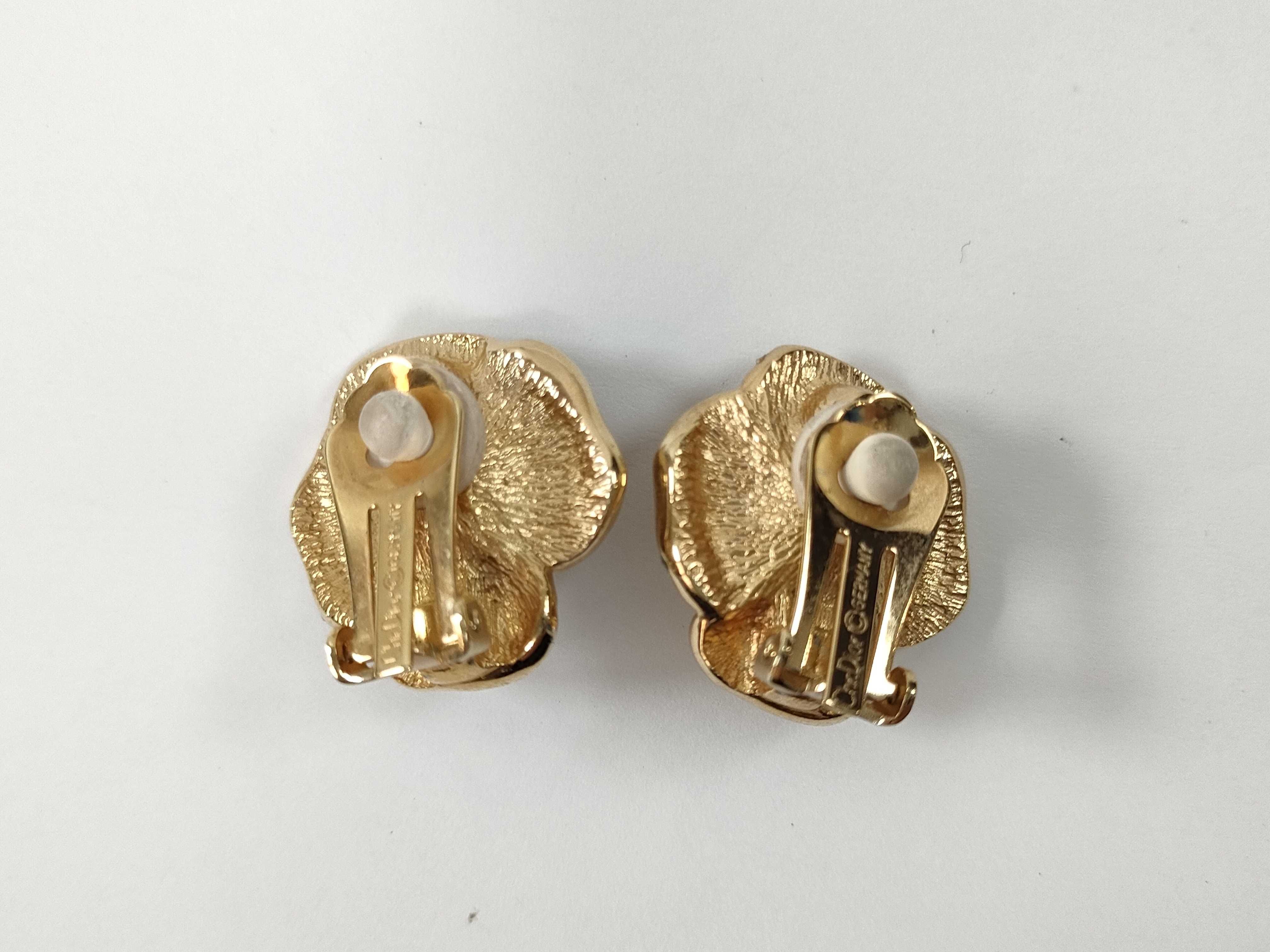 Pearl Flower Rhinestone Gold Earrings — view 2