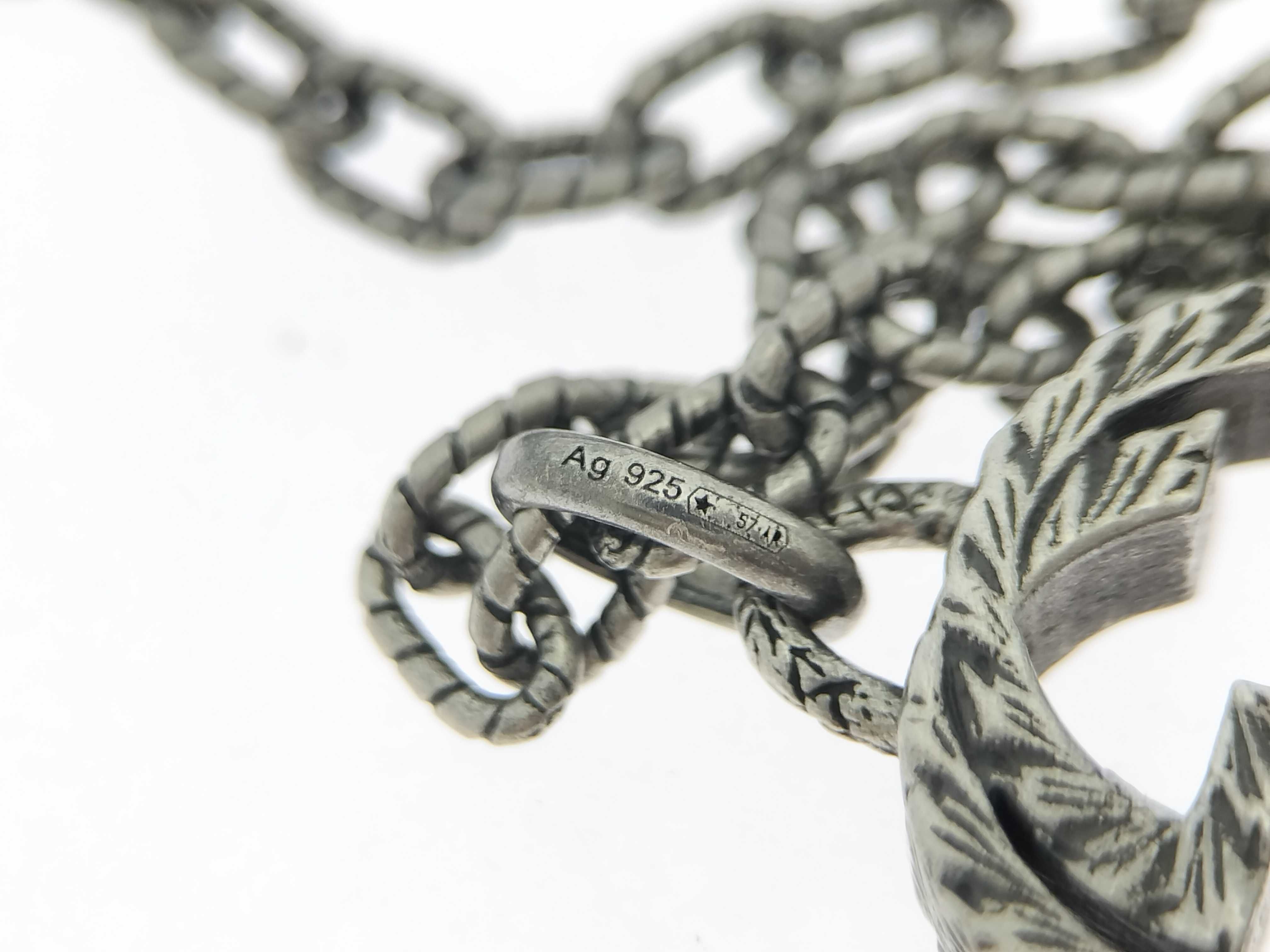 Interlocking G Necklace — view 10